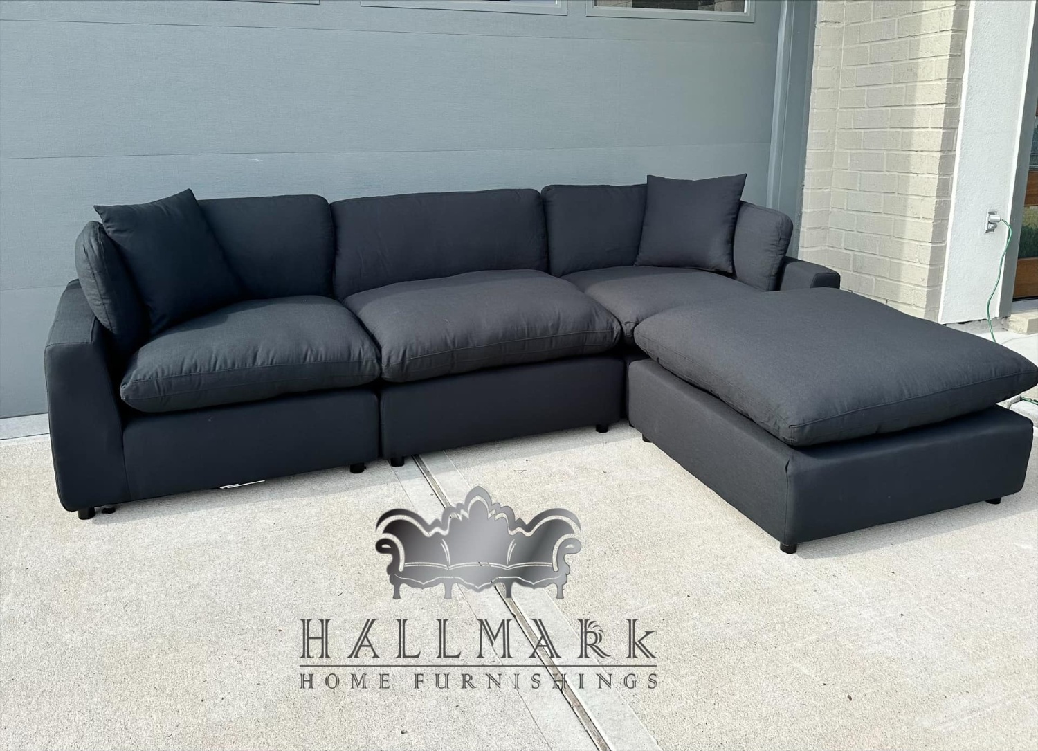 NEW Cloud Couch ! Sofa Delivery Available 🚚 Image #1 | Ivy Store