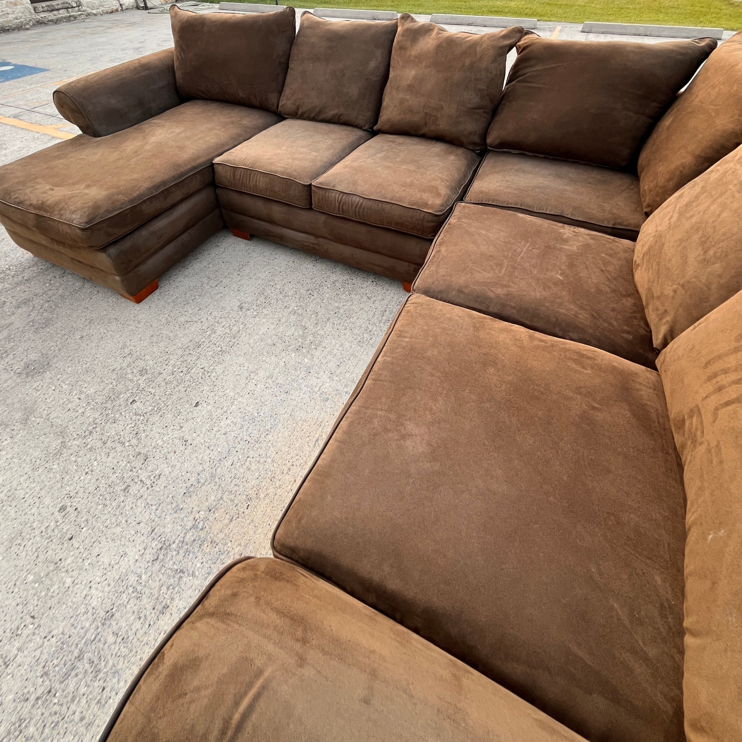 Large Brown Sectional Couch - Kevin Charles Retails for $2999 - Here $600 Image #1 | Ivy Store