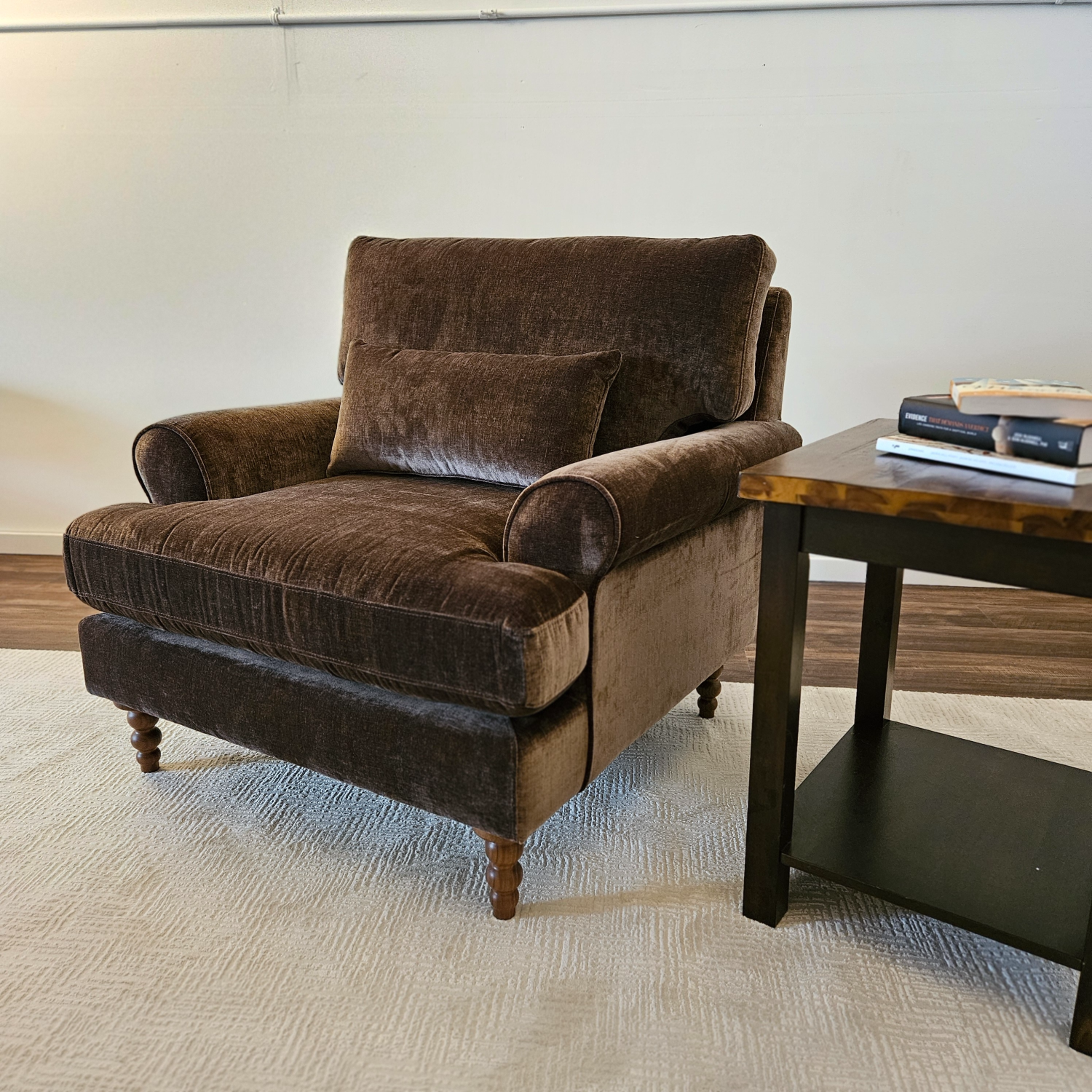 Accent Chair Interior Define - Free Delivery Image #1 | Ivy Store