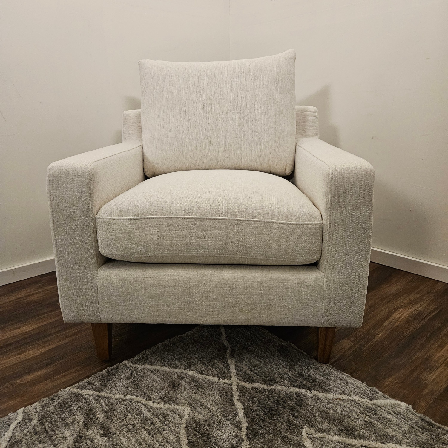 Beautiful Accent Chair Interior Define- Delivery Available Image #2 | Ivy Store