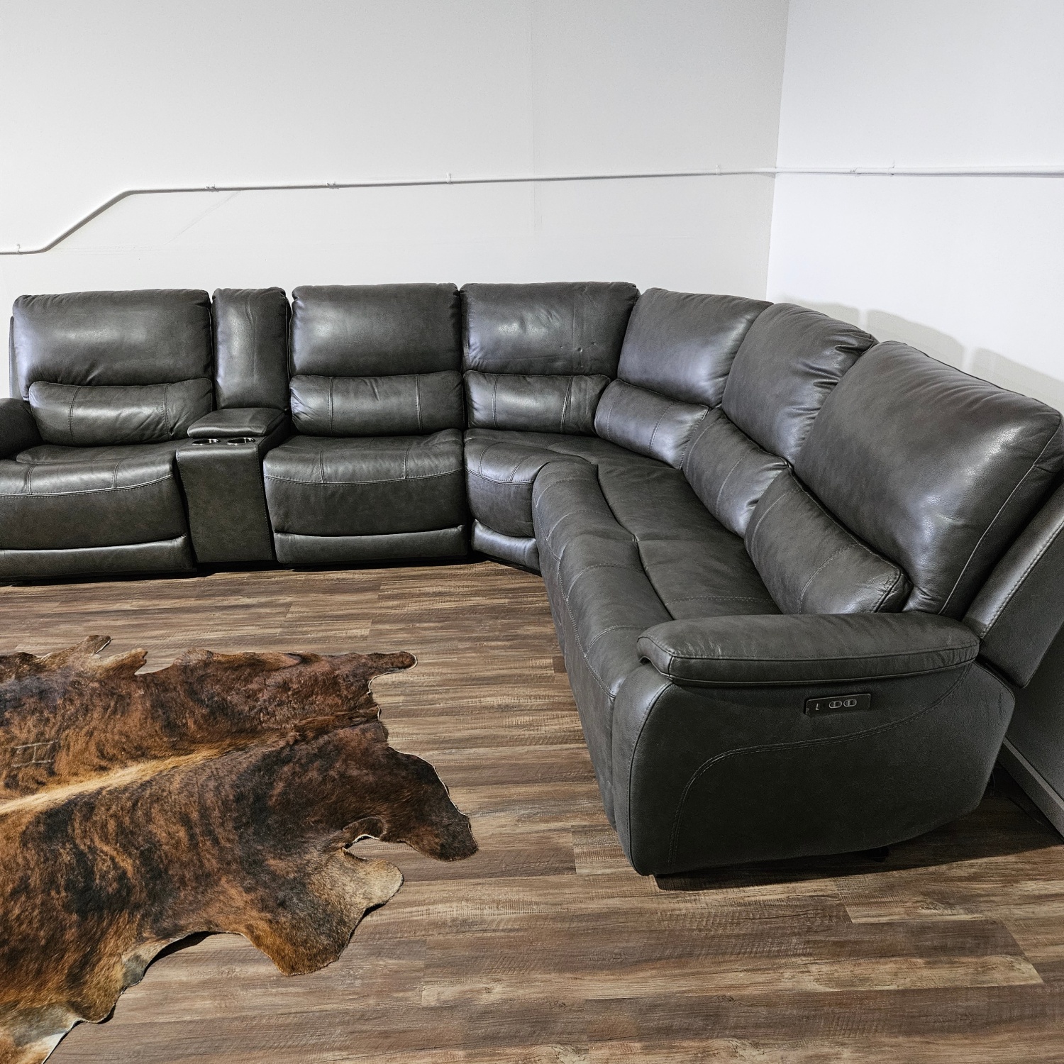 Wylder Leather Power Sectional Image #2 | Ivy Store