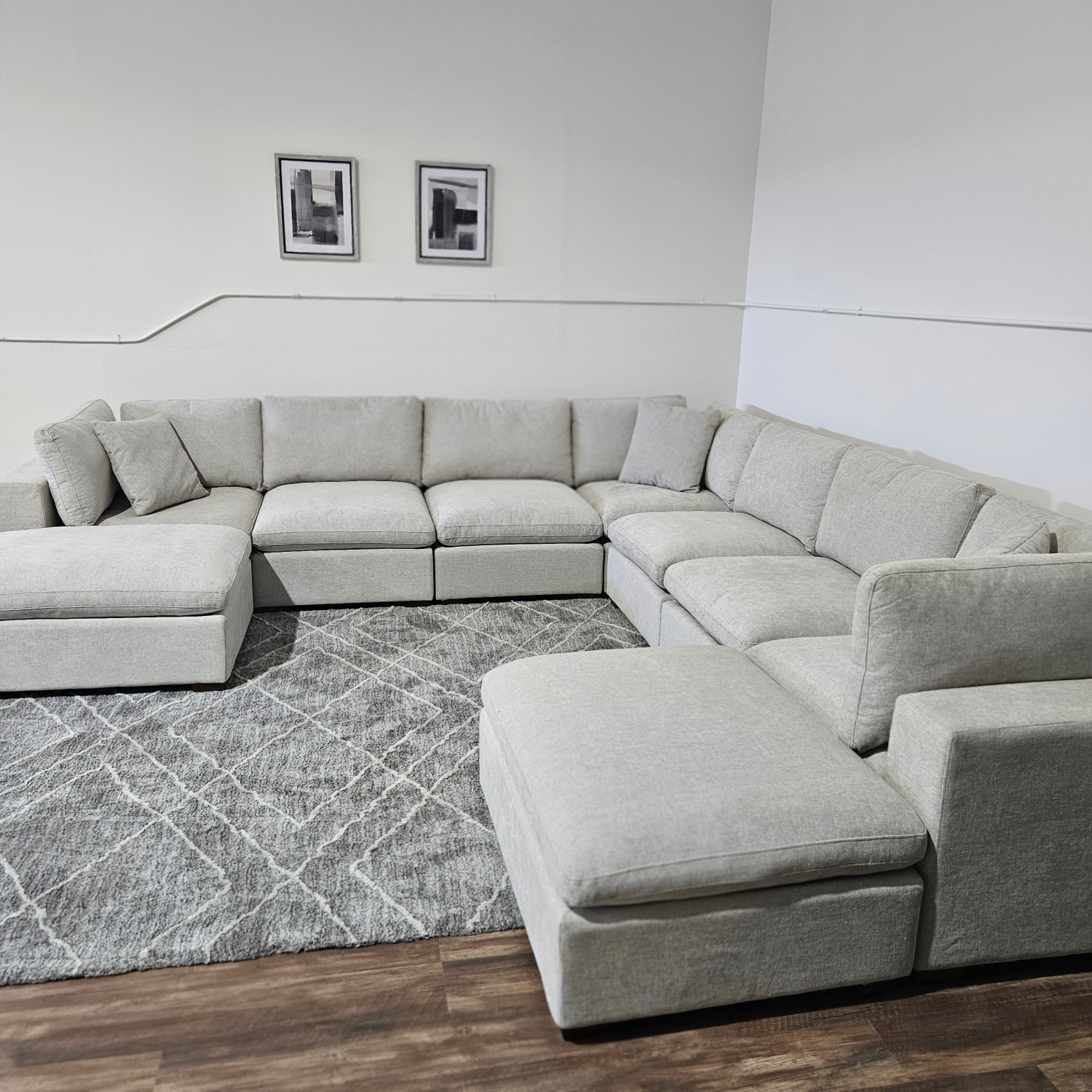 Big Sectional Modular - Delivery Available Image #2 | Ivy Store
