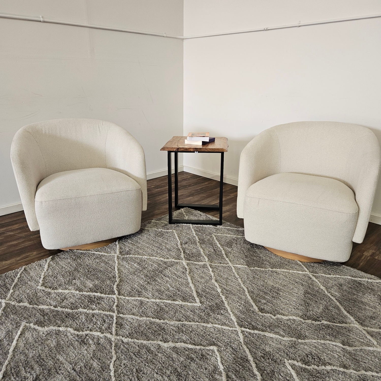 Costco Henredon Murphy Swivel Boucle Chair - FREE DELIVERY image | Ivy Store