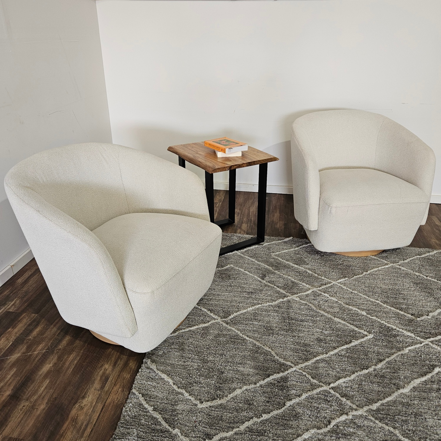 Costco Henredon Murphy Swivel Boucle Chair - FREE DELIVERY image | Ivy Store