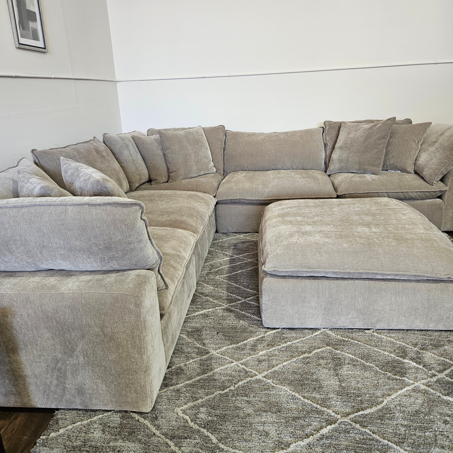 Sereen Cloud Sectional - FREE DELIVERY Image #2 | Ivy Store