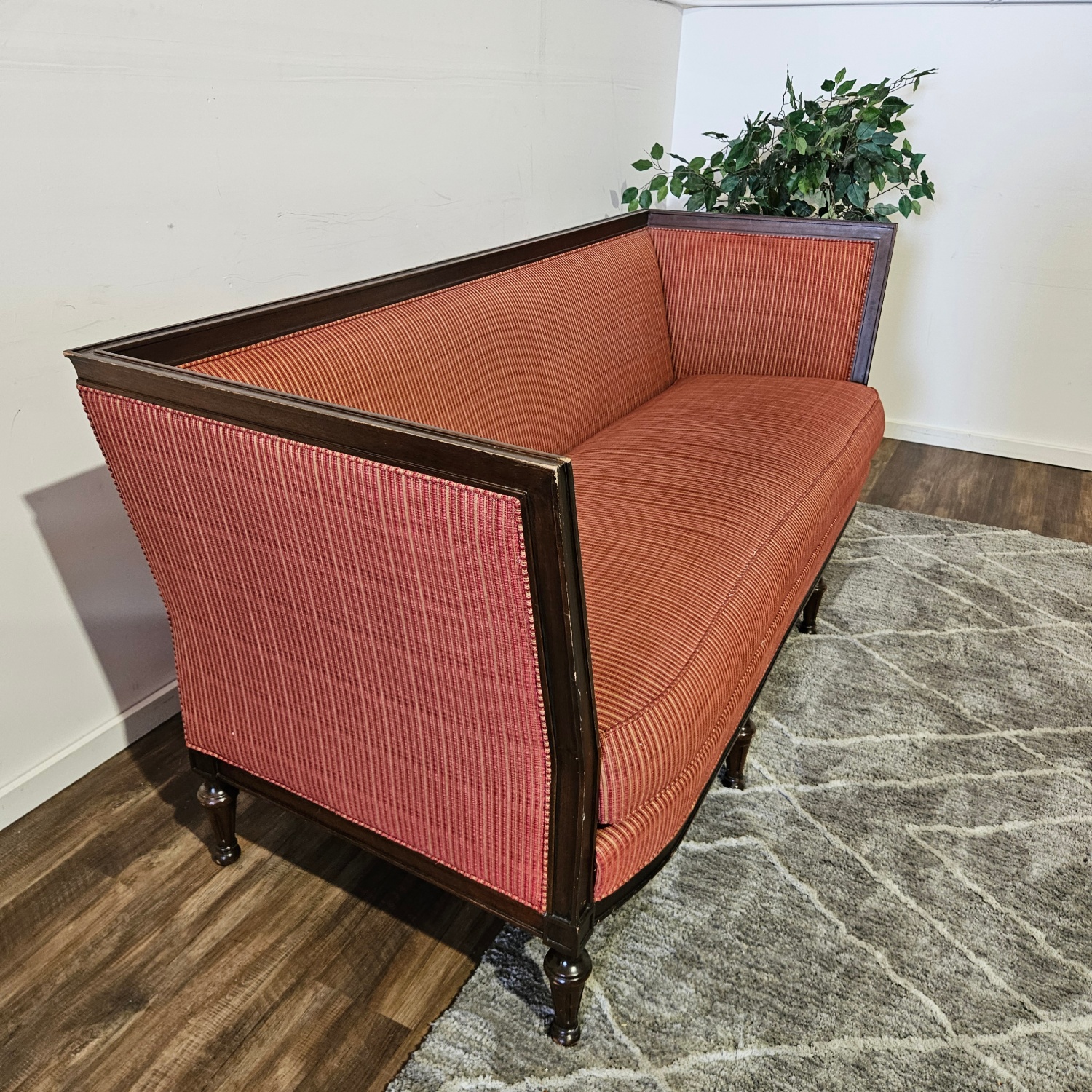 High-End Hickory Chair Sofa – Free Delivery Image #2 | Ivy Store