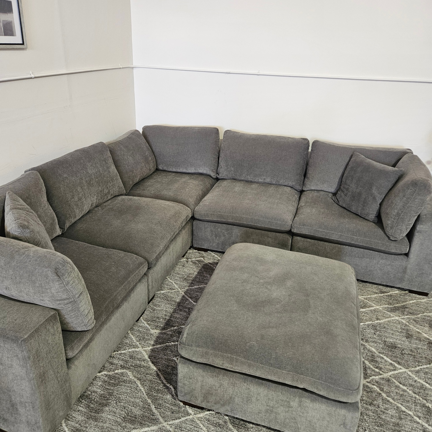 Lowell Sectional Modular - FREE DELIVERY Image #2 | Ivy Store