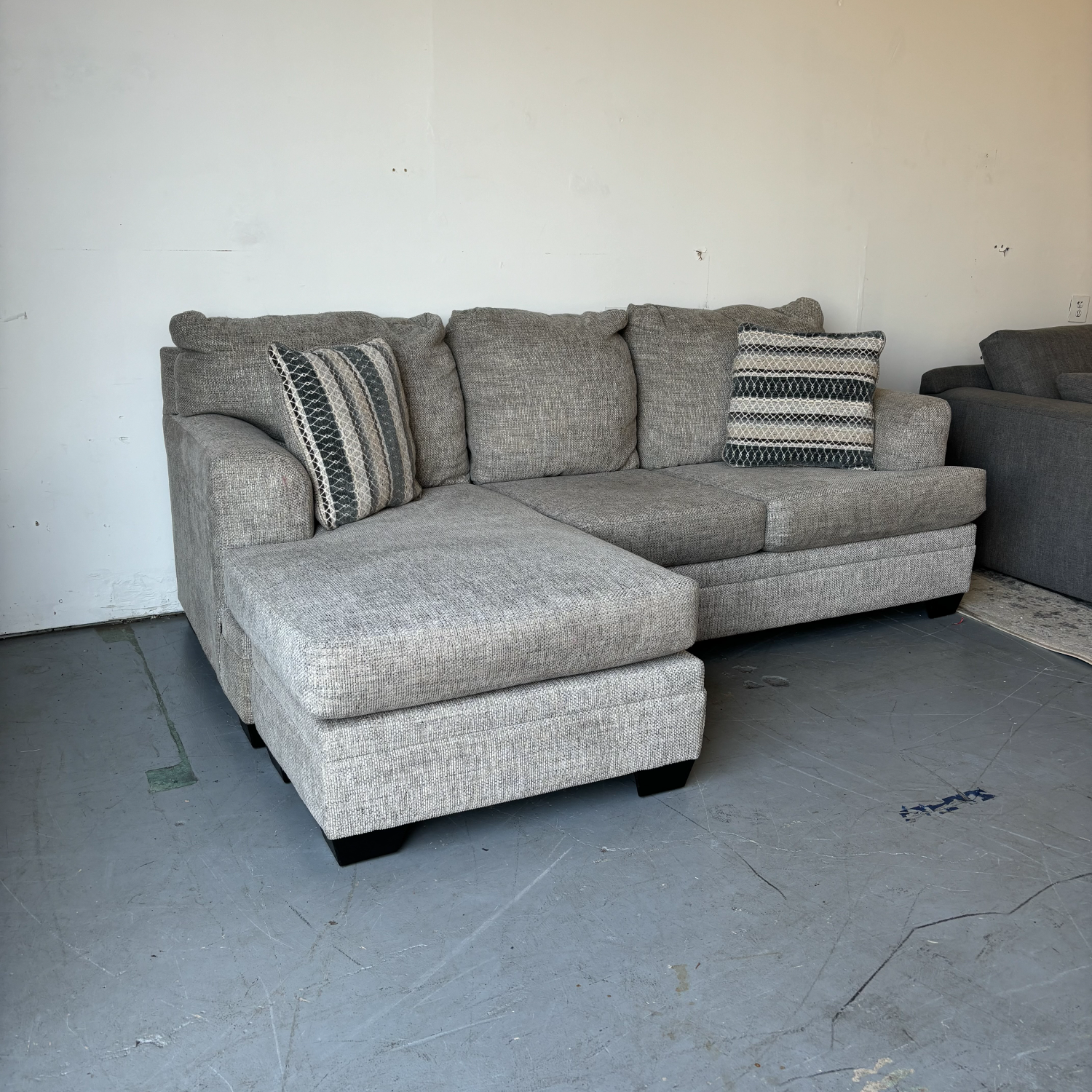 I Deliver - Grey Reversible Sectional Couch Image #2 | Ivy Store
