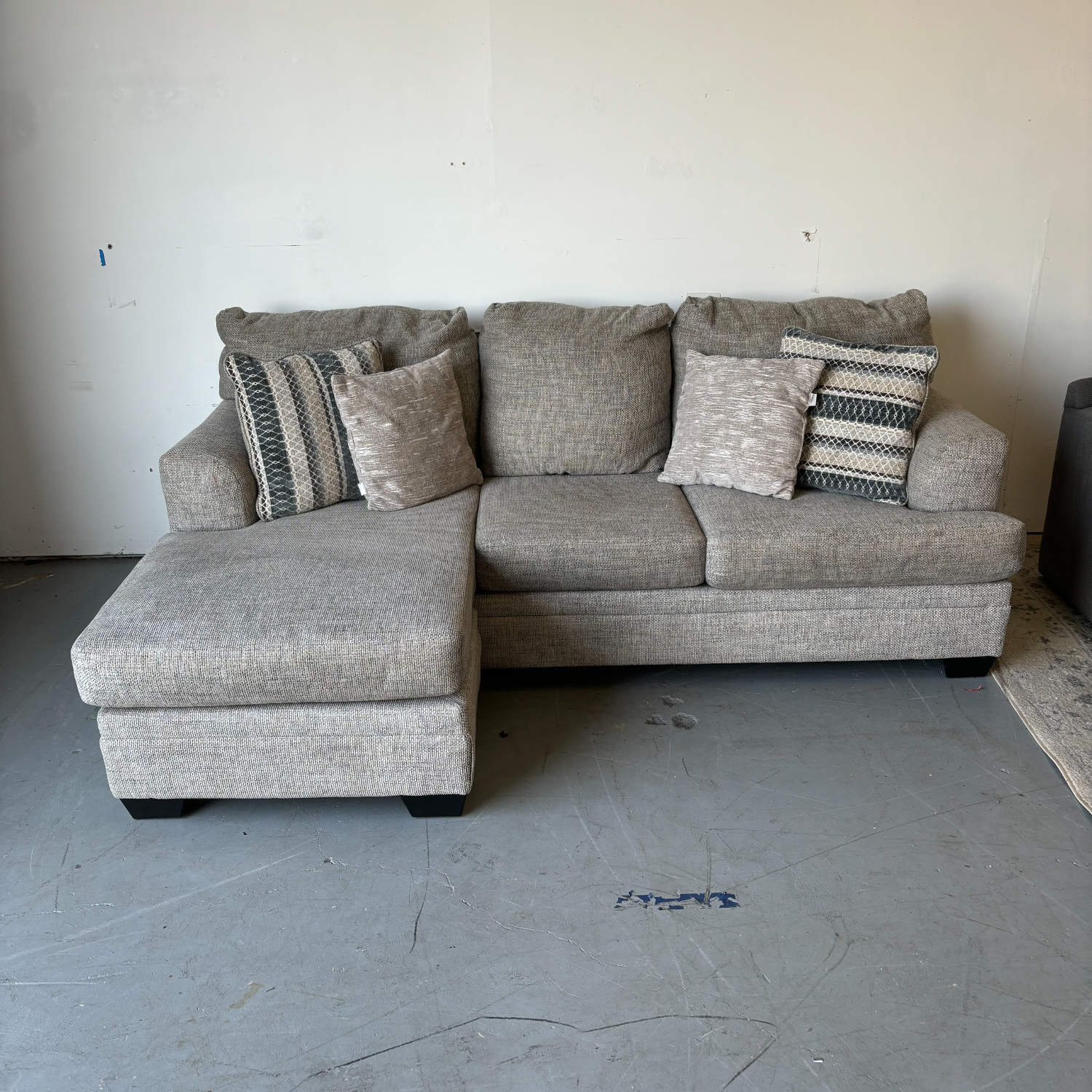I Deliver - Grey Reversible Sectional Couch Image #1 | Ivy Store