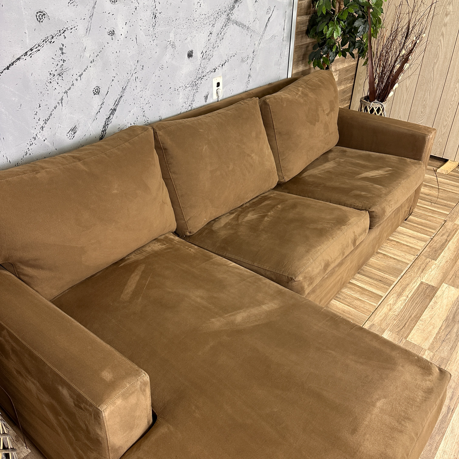 Crate & Barrel - Brown "Axis" Sectional Couch W/ Pull Out Sleeper (retails for $4,000) image | Ivy Store