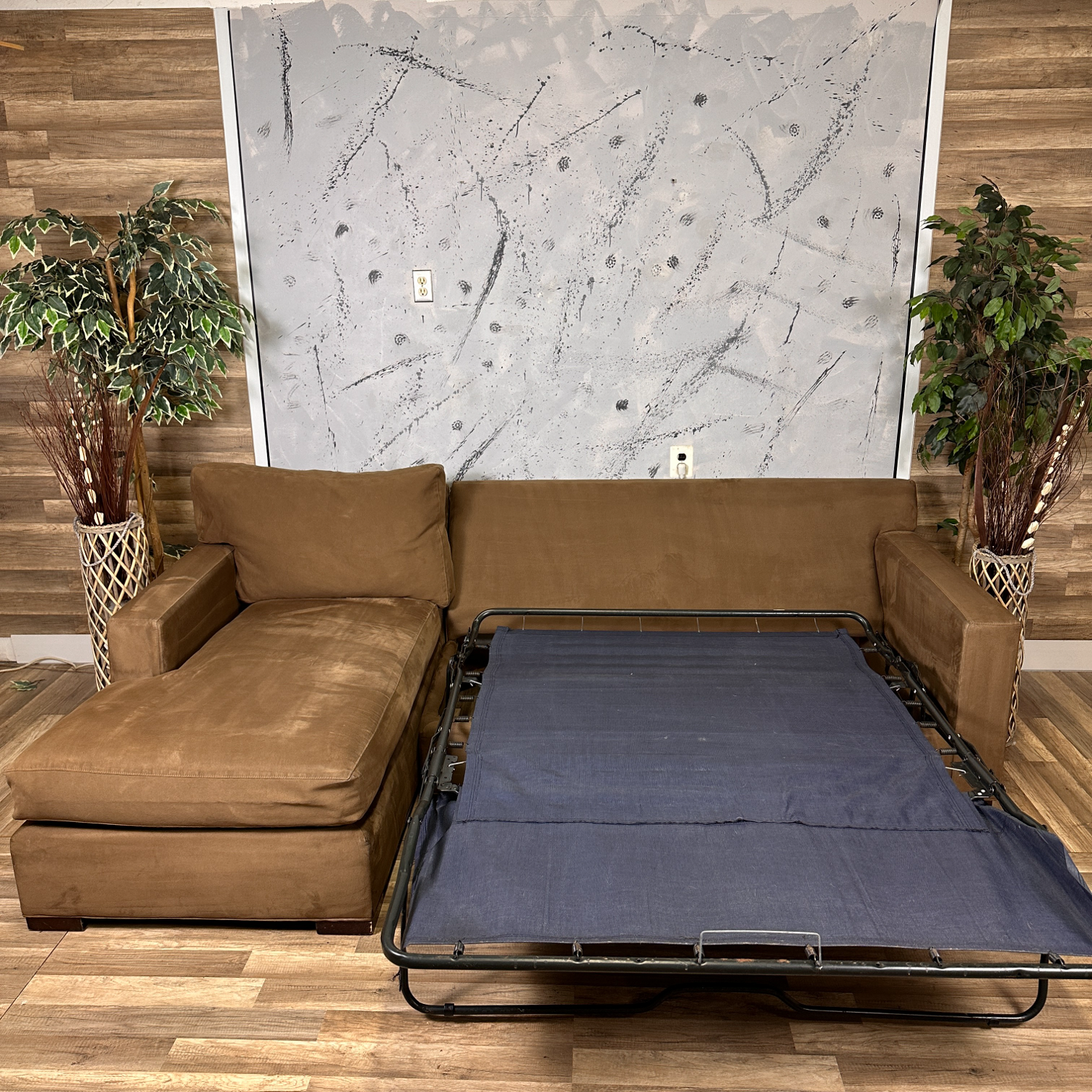 Crate & Barrel - Brown "Axis" Sectional Couch W/ Pull Out Sleeper (retails for $4,000) image | Ivy Store