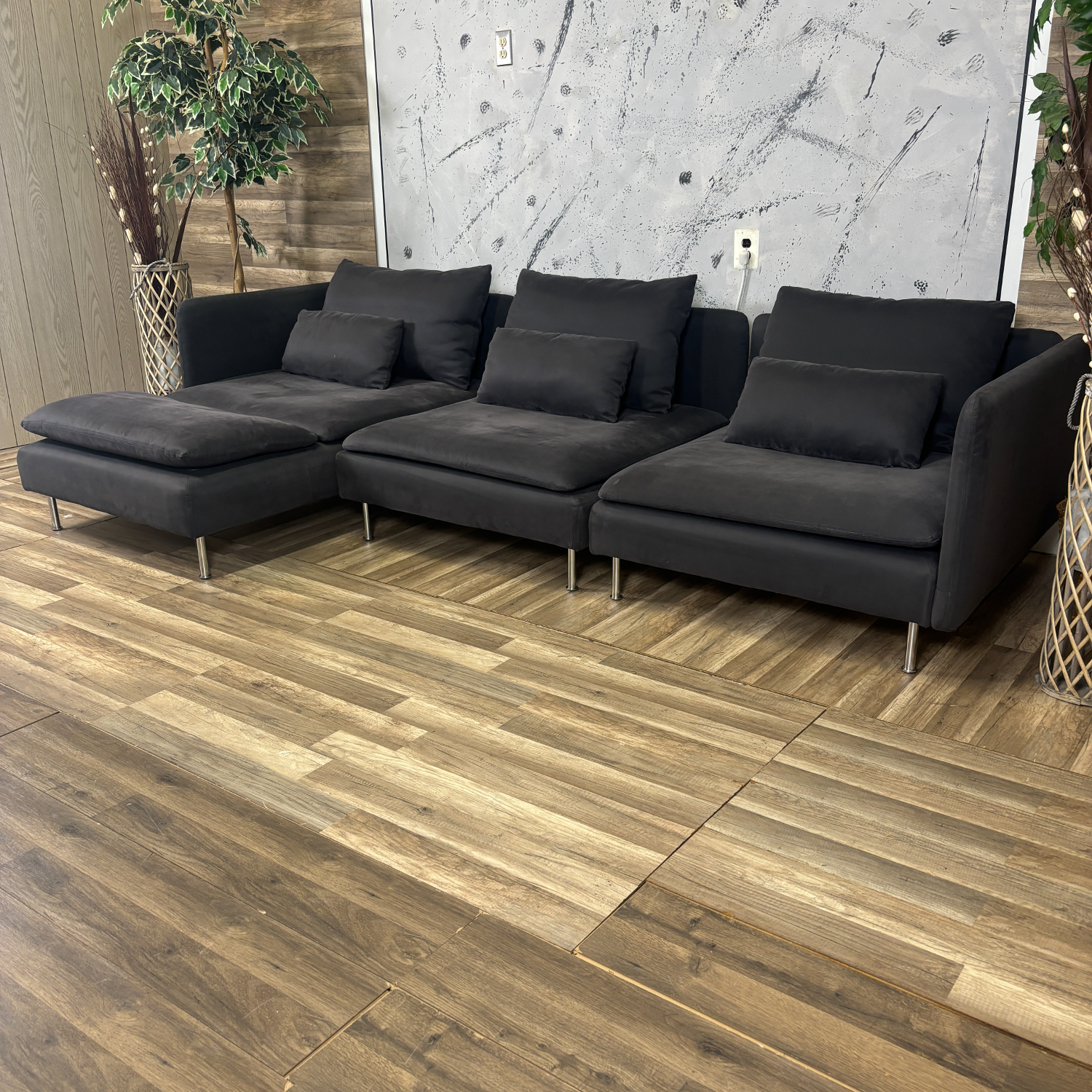 I Deliver - IKEA SODERHAM Sectional Couch  image | Ivy Store