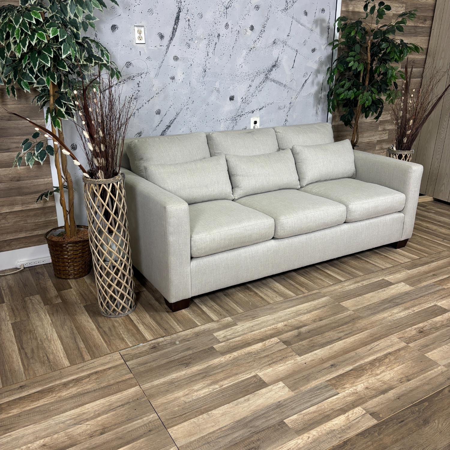 I Deliver - Pottery Barn York Square Arm Deep Seat Sofa (retails for $3,000) Image #2 | Ivy Store