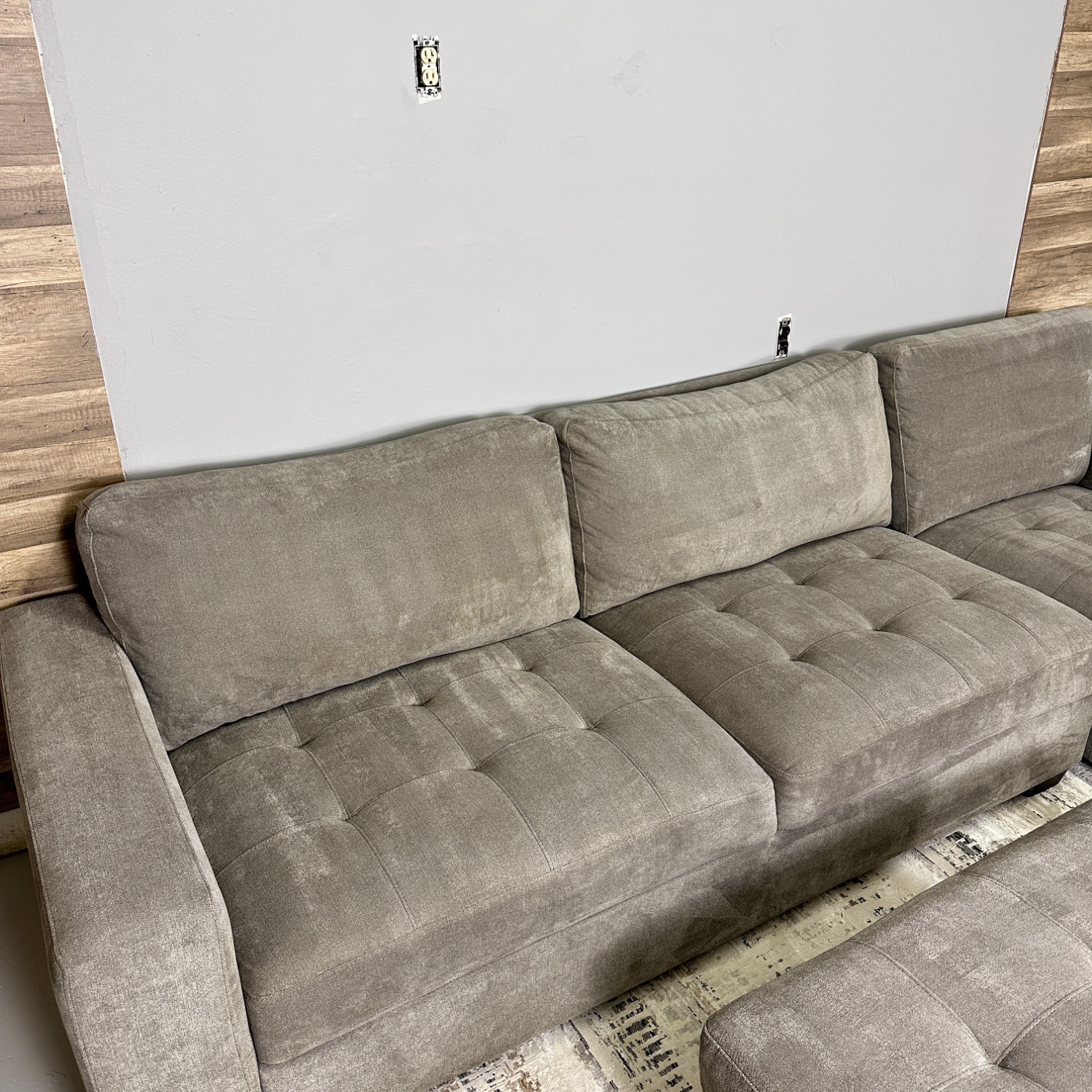 Free Delivery - Grey Sectional Couch With Ottoman image | Ivy Store