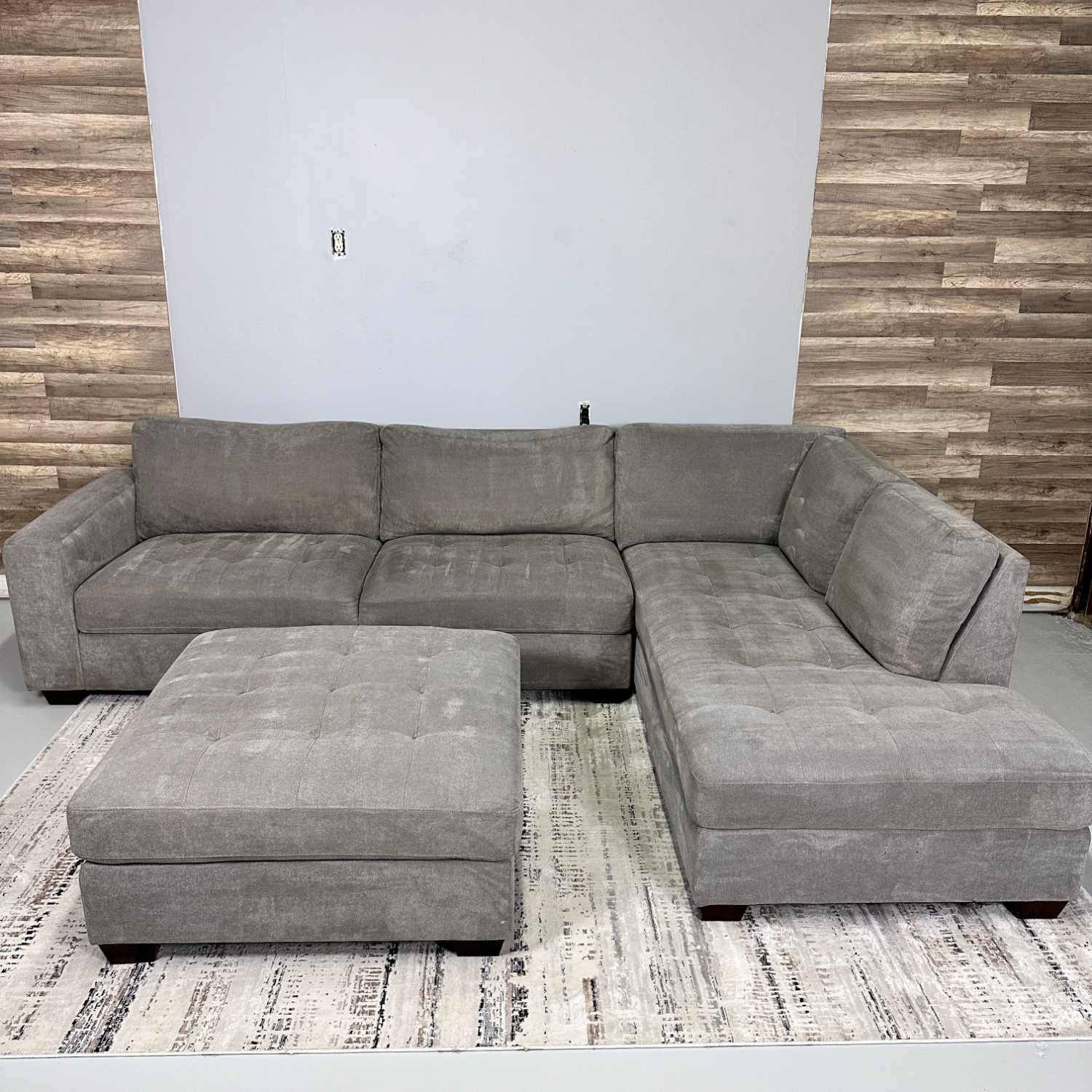 Free Delivery - Grey Sectional Couch With Ottoman image | Ivy Store