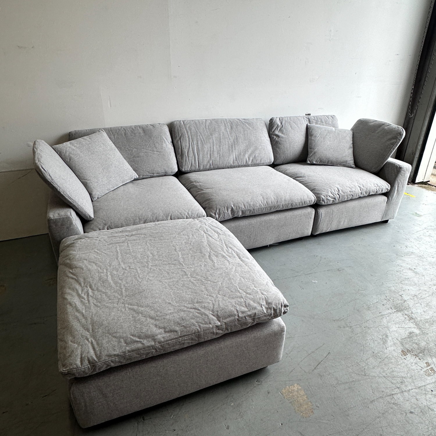 Free Delivery - Light Grey Modular Cloud Couch Sectional (Brand New) image | Ivy Store