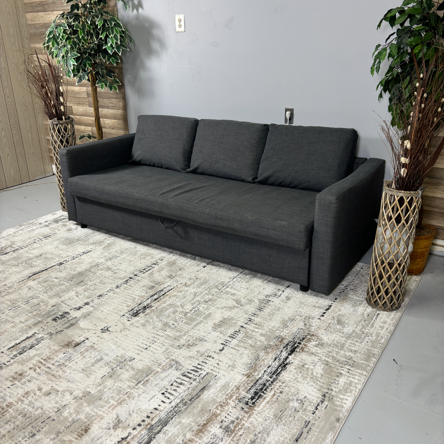 I Deliver - Grey Pull-Out Sleeper Sofa Image #2 | Ivy Store