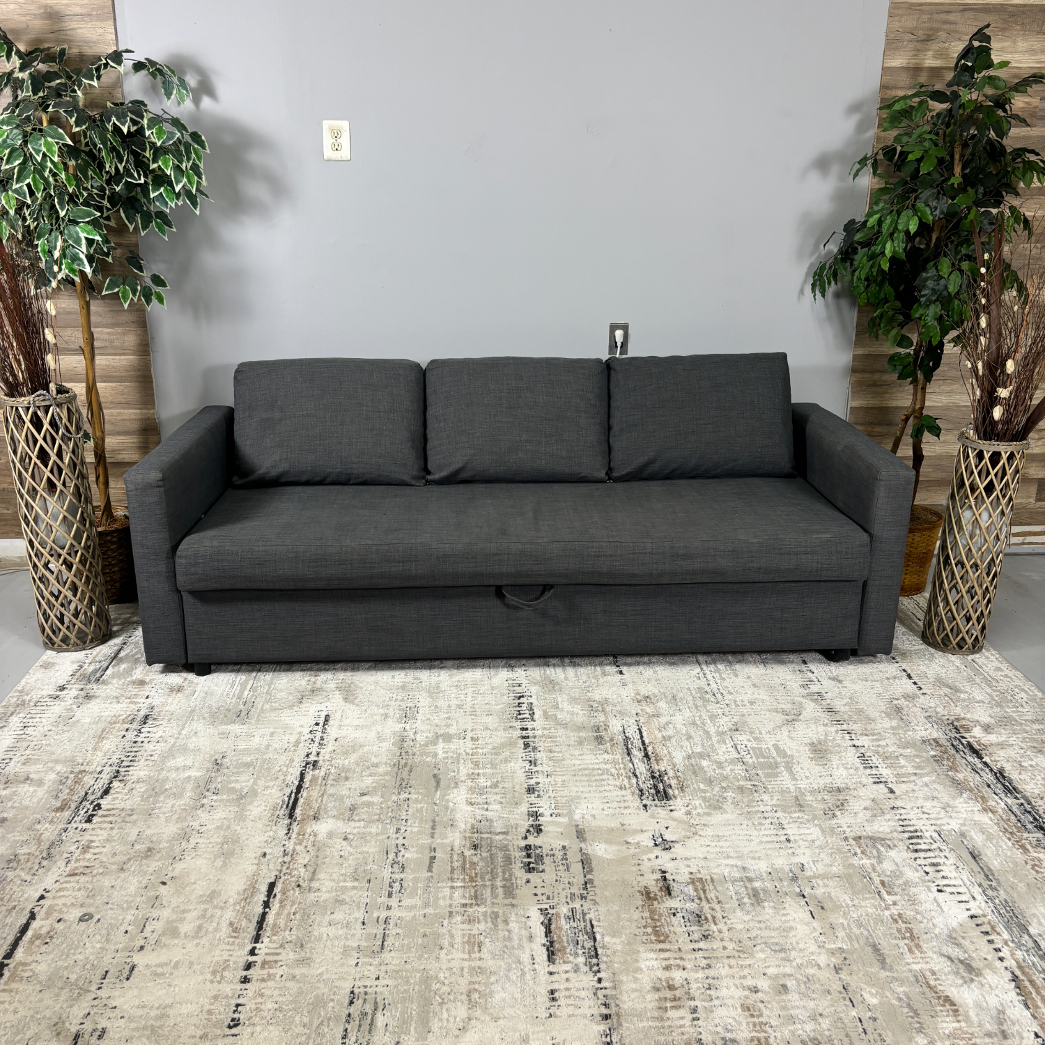 I Deliver - Grey Pull-Out Sleeper Sofa Image #1 | Ivy Store