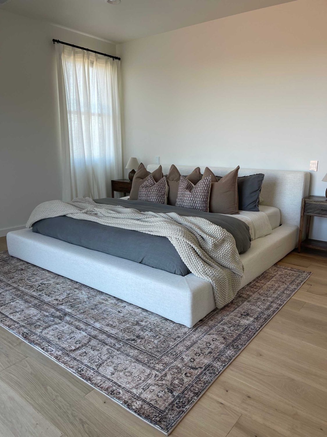 Free Delivery - Castlery Queen Dawson Bed image | Ivy Store