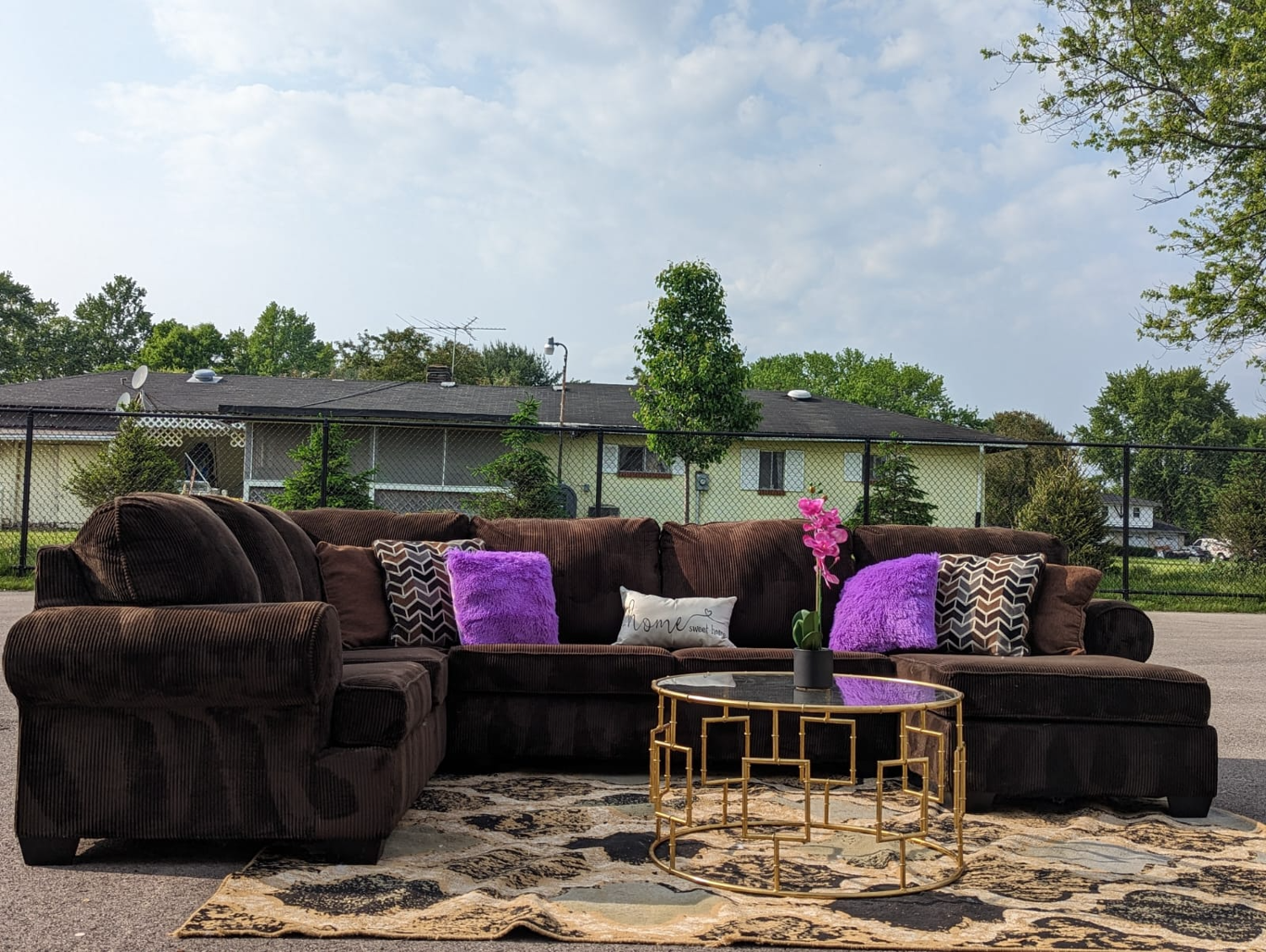 🛋️  Ashley Sectional With Ottoman!  🚛 Free Delivery Available and Financing! Image #2 | Ivy Store