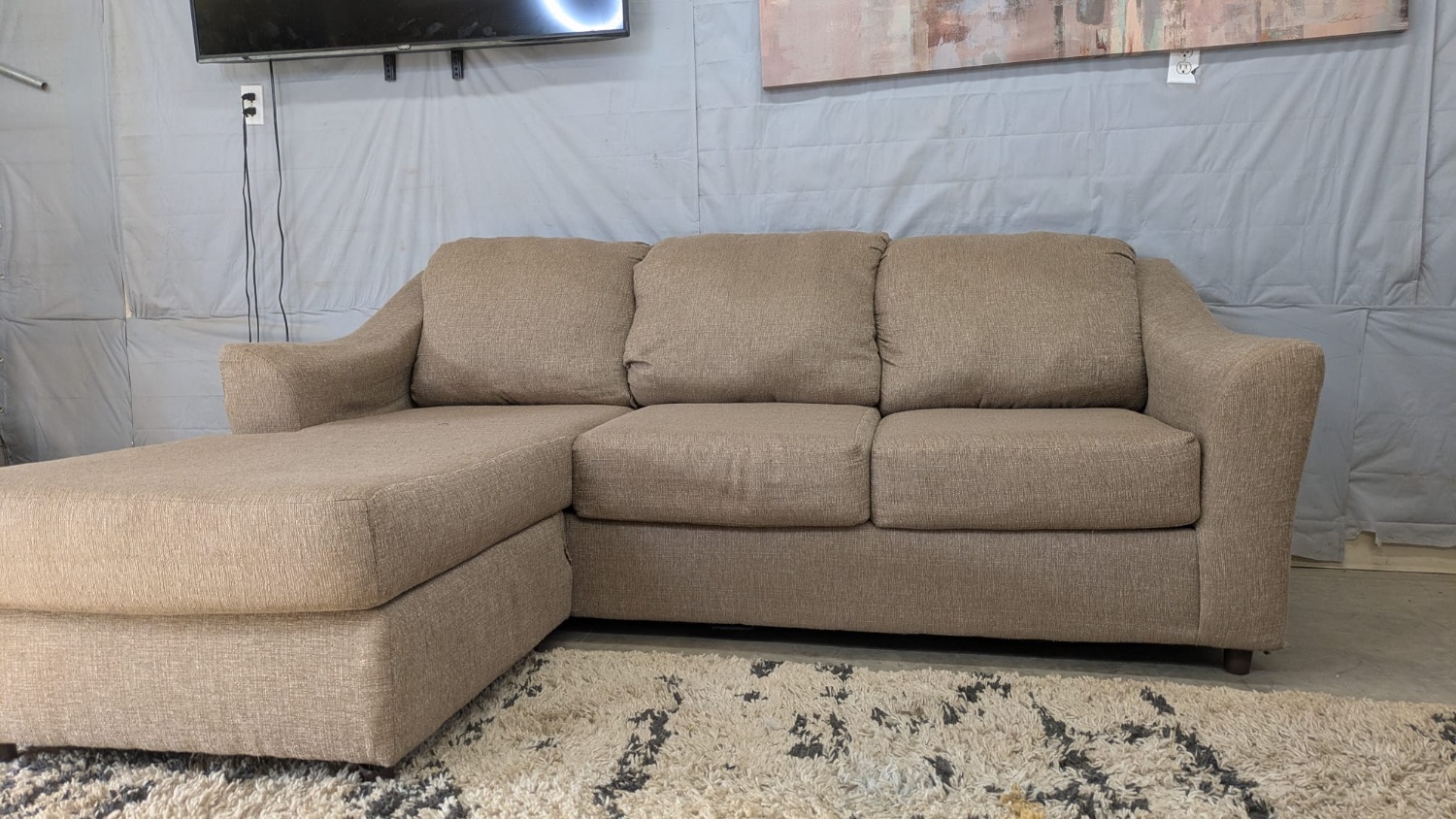 🛋️💥 Beige Sectional 💥 Free Delivery And Financing Available! Image #1 | Ivy Store