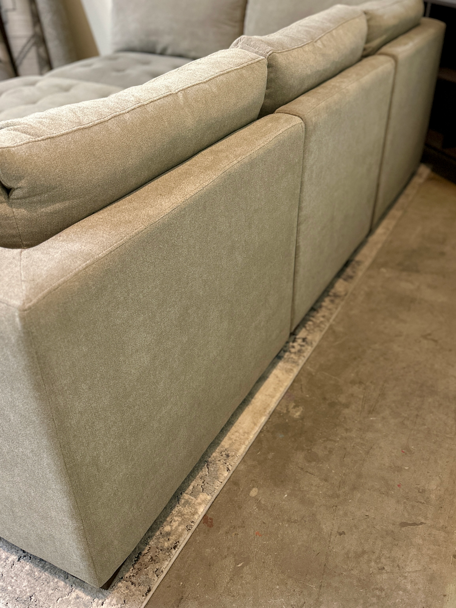 🚚 DELIVERY! Modular Thomasville Tisdale Sectional Sofa image | Ivy Store