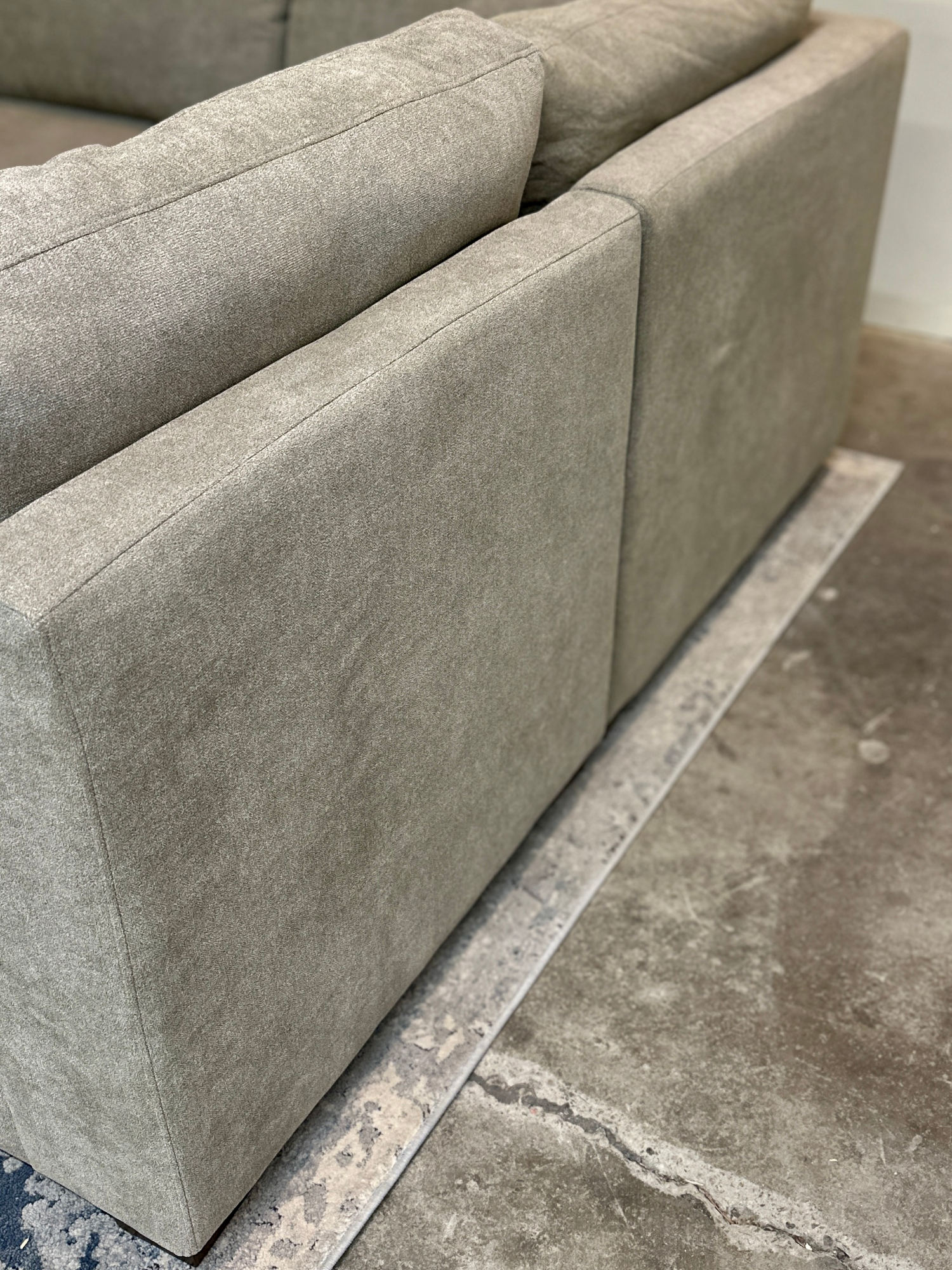 🚚 DELIVERY! Modular Thomasville Tisdale Sectional Sofa image | Ivy Store