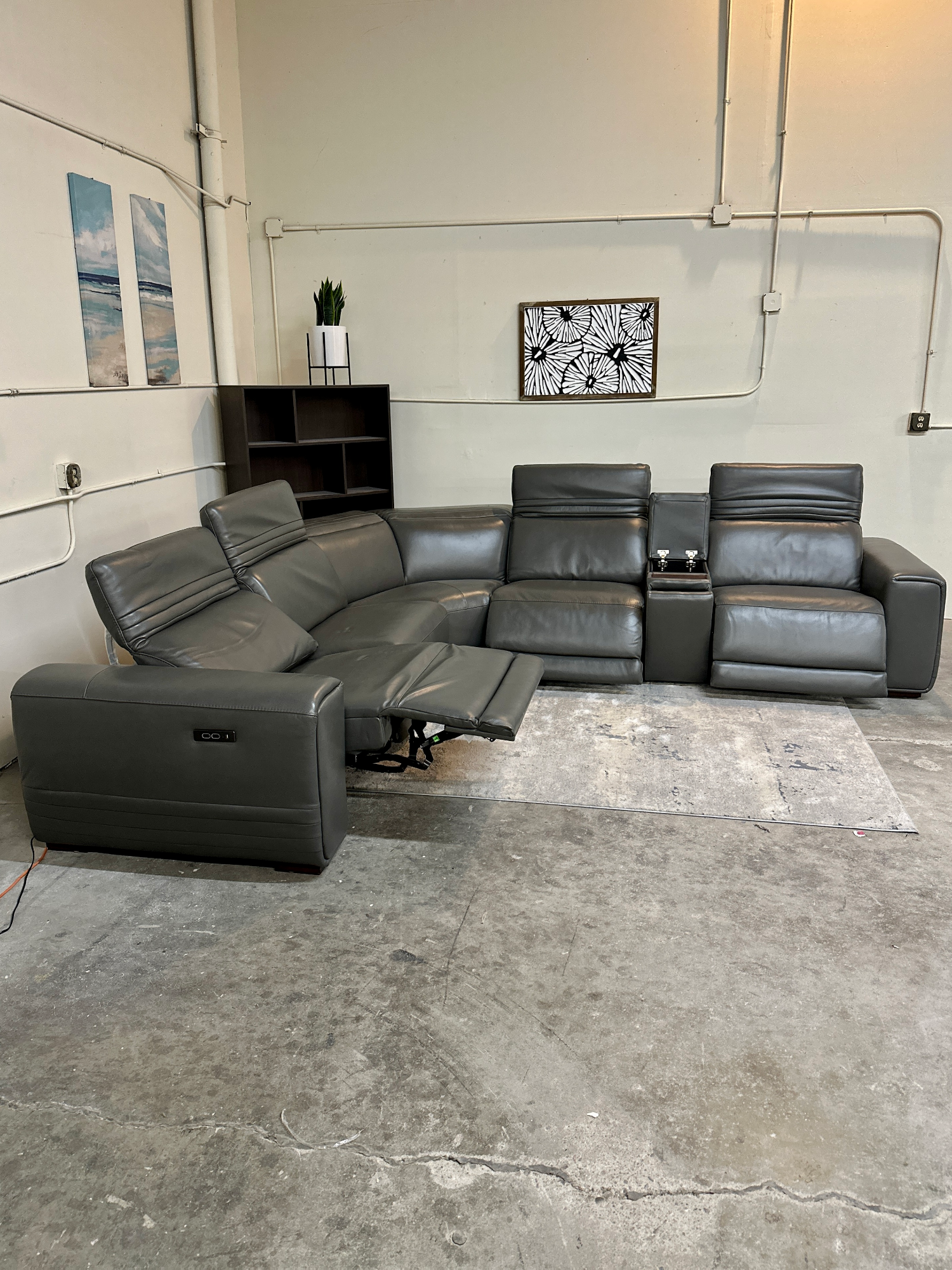 🚚 DELIVERY! Karson Leather Power Reclining Sectional w/ Power Headrests Image #1 | Ivy Store
