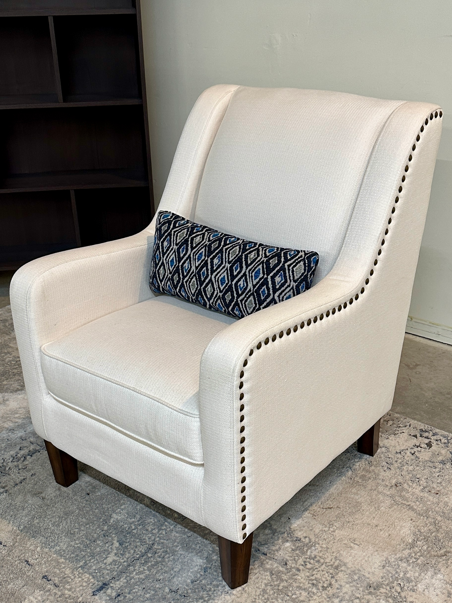 🚚 DELIVERY! True Innovations Mila Fabric Accent Chair image | Ivy Store