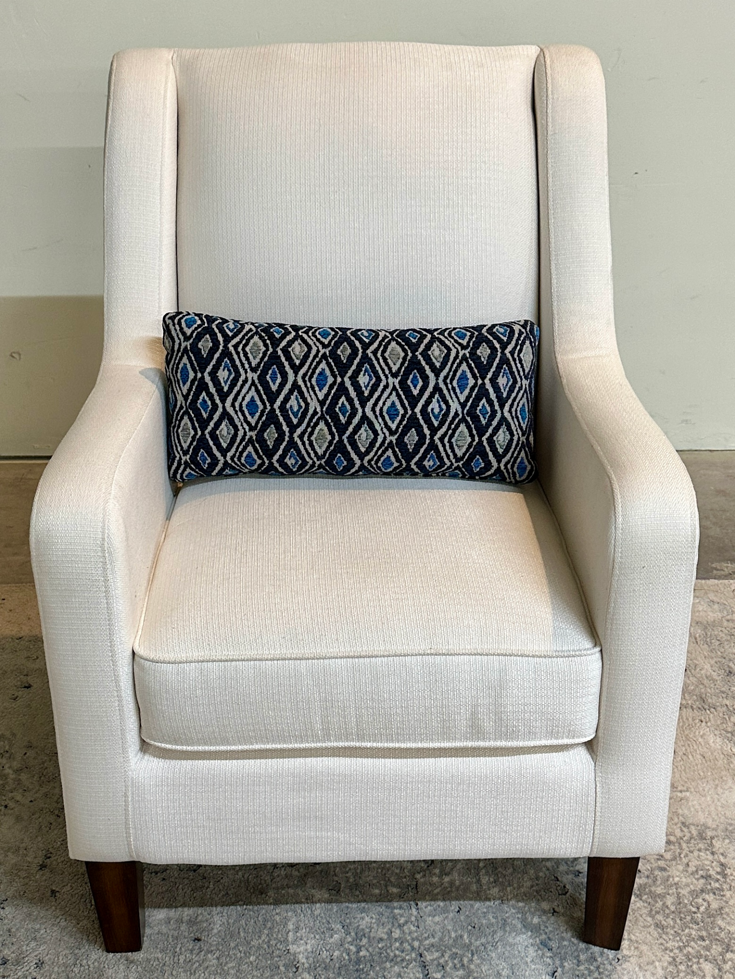 🚚 DELIVERY! True Innovations Mila Fabric Accent Chair image | Ivy Store