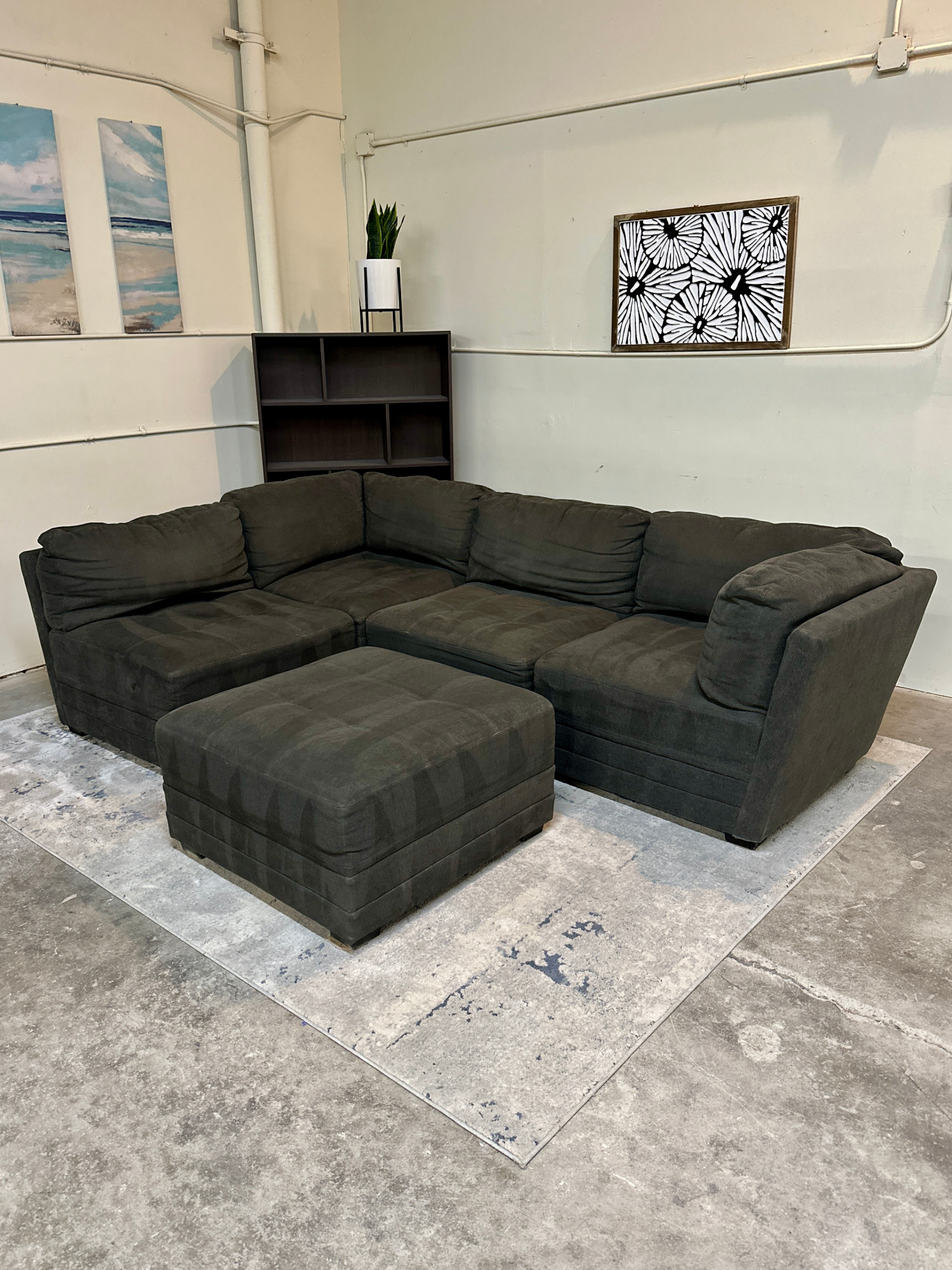 🚚 DELIVERY! Modular Sectional w/ Ottoman Image #2 | Ivy Store