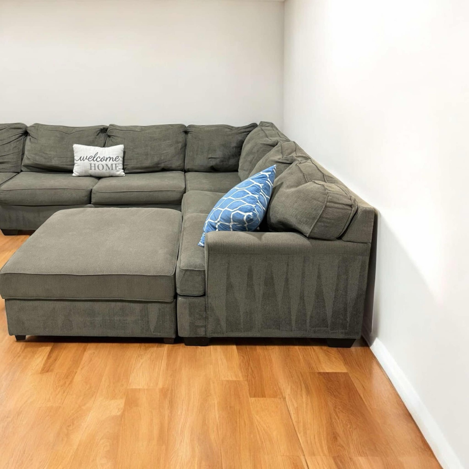 Ashley Loric Sectional (Free Driveway Delivery) Image #2 | Ivy Store