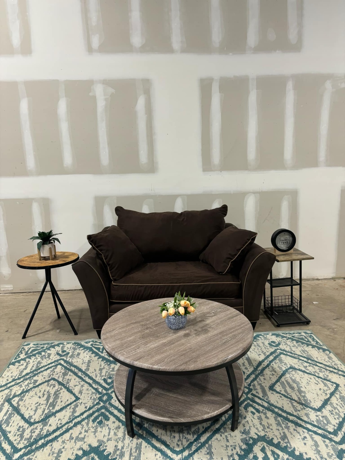 Raymour & Flanigan Loveseat (Free Driveway Delivery) Image #1 | Ivy Store