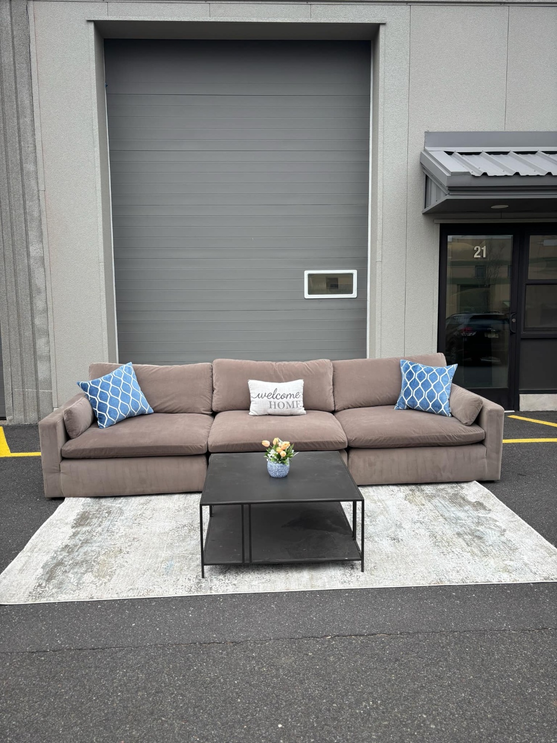 Ashley furniture Sophie Modular Sectional Couch (DELIVERY AVAILABLE) Image #1 | Ivy Store