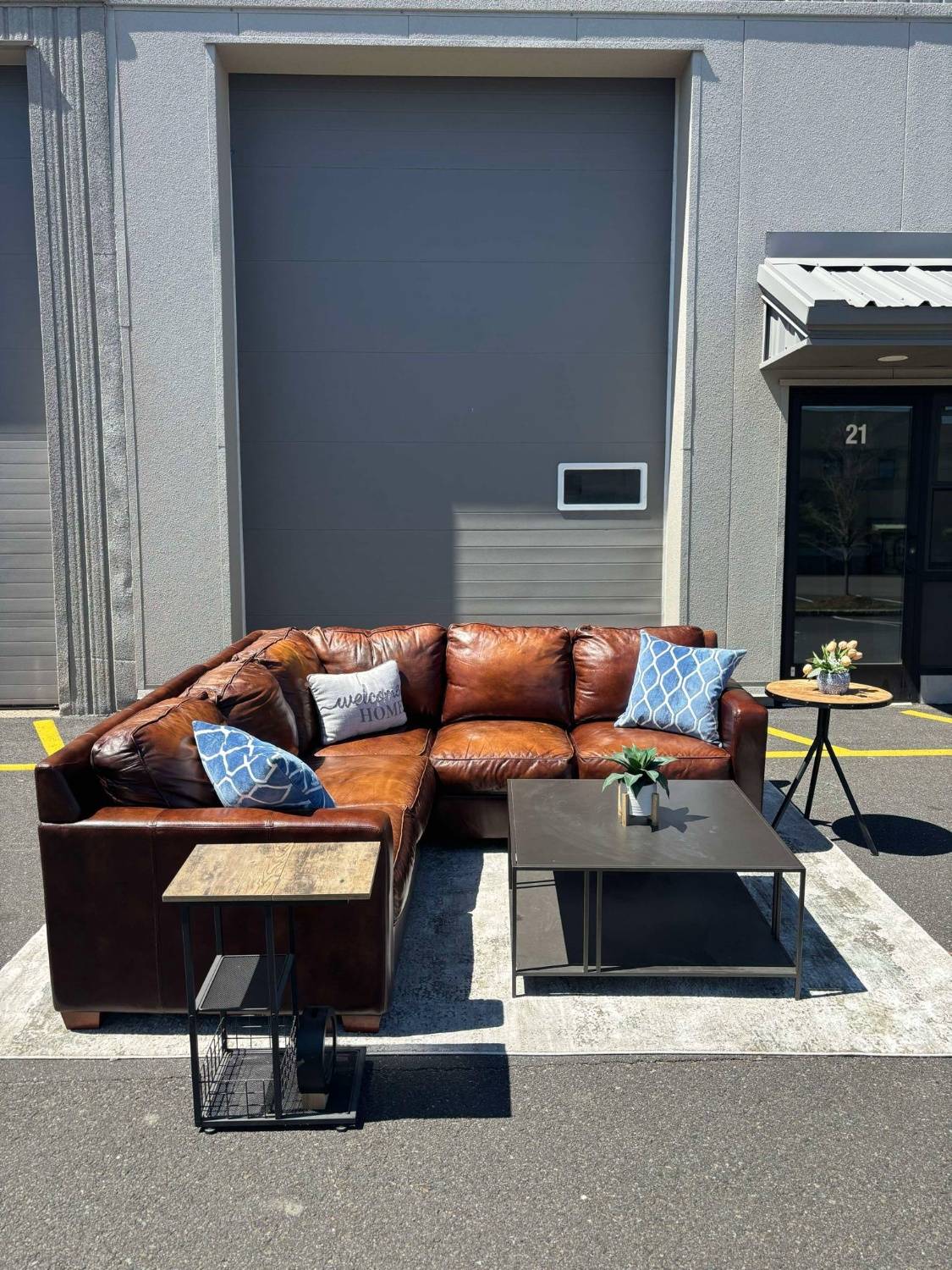 Thomasville Leather Sectional (DELIVERY AVAILABLE) image | Ivy Store