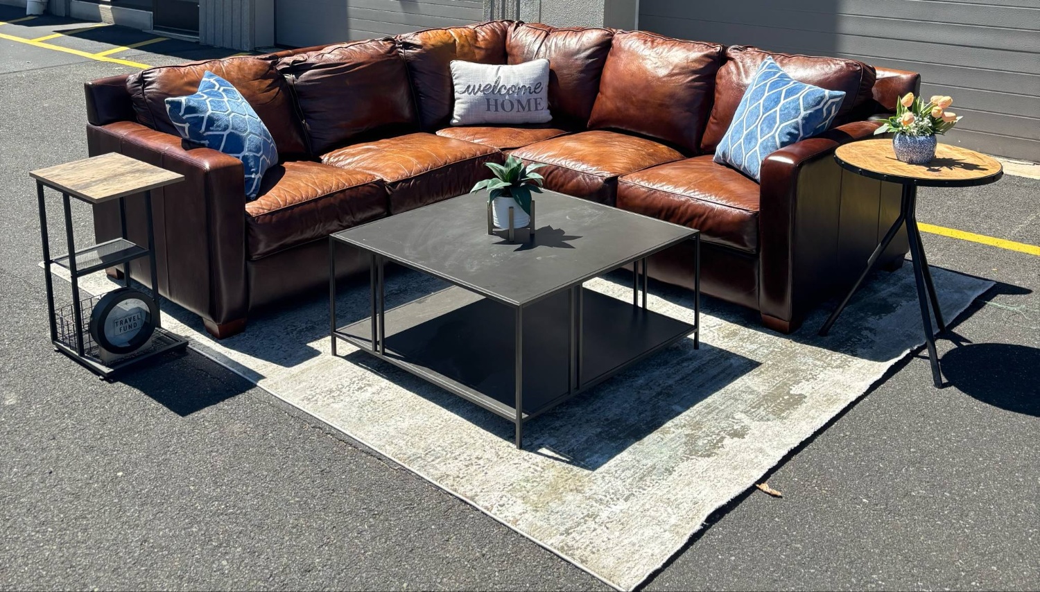 Thomasville Leather Sectional (DELIVERY AVAILABLE) Image #1 | Ivy Store