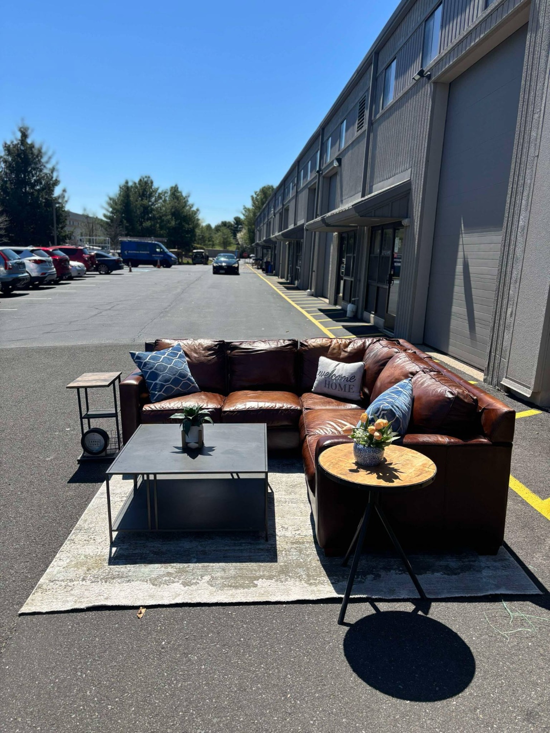 Thomasville Leather Sectional (DELIVERY AVAILABLE) Image #2 | Ivy Store