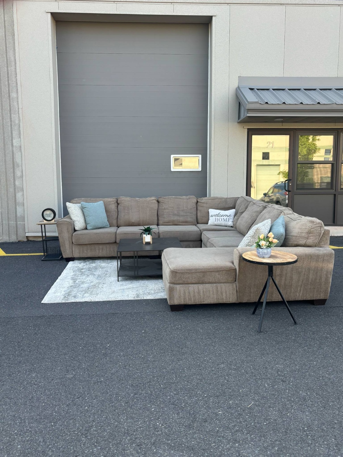 Ashley Furniture Sectional Couch (DELIVERY AVAILABLE) Image #2 | Ivy Store