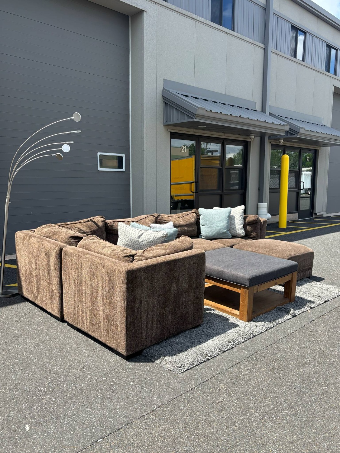 Thomasville Tisdale 6PC Modular Sectional – Brown (DELIVERY AVAILABLE) Image #2 | Ivy Store