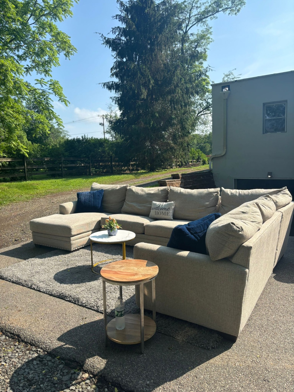 Bob’s Cottage Chic Sectional Couch – Beige (DELIVERY AVAILABLE) image | Ivy Store