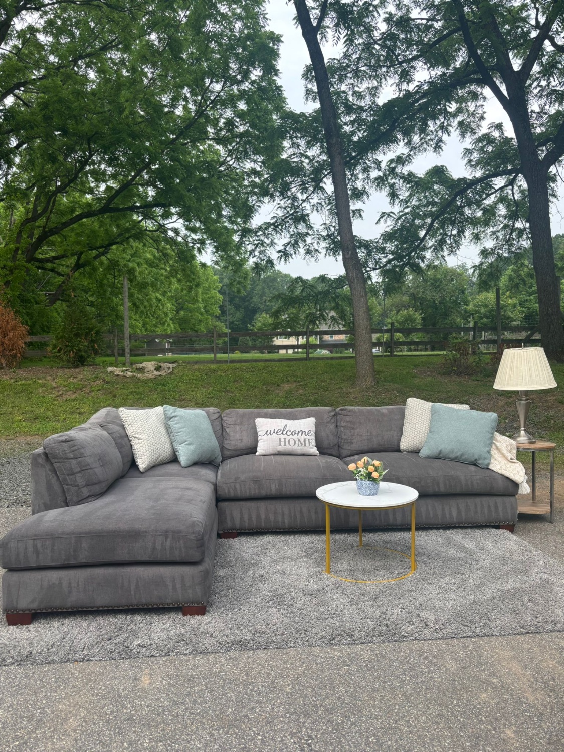 Thomasville Penelope Sectional Couch (DELIVERY AVAILABLE) Image #1 | Ivy Store