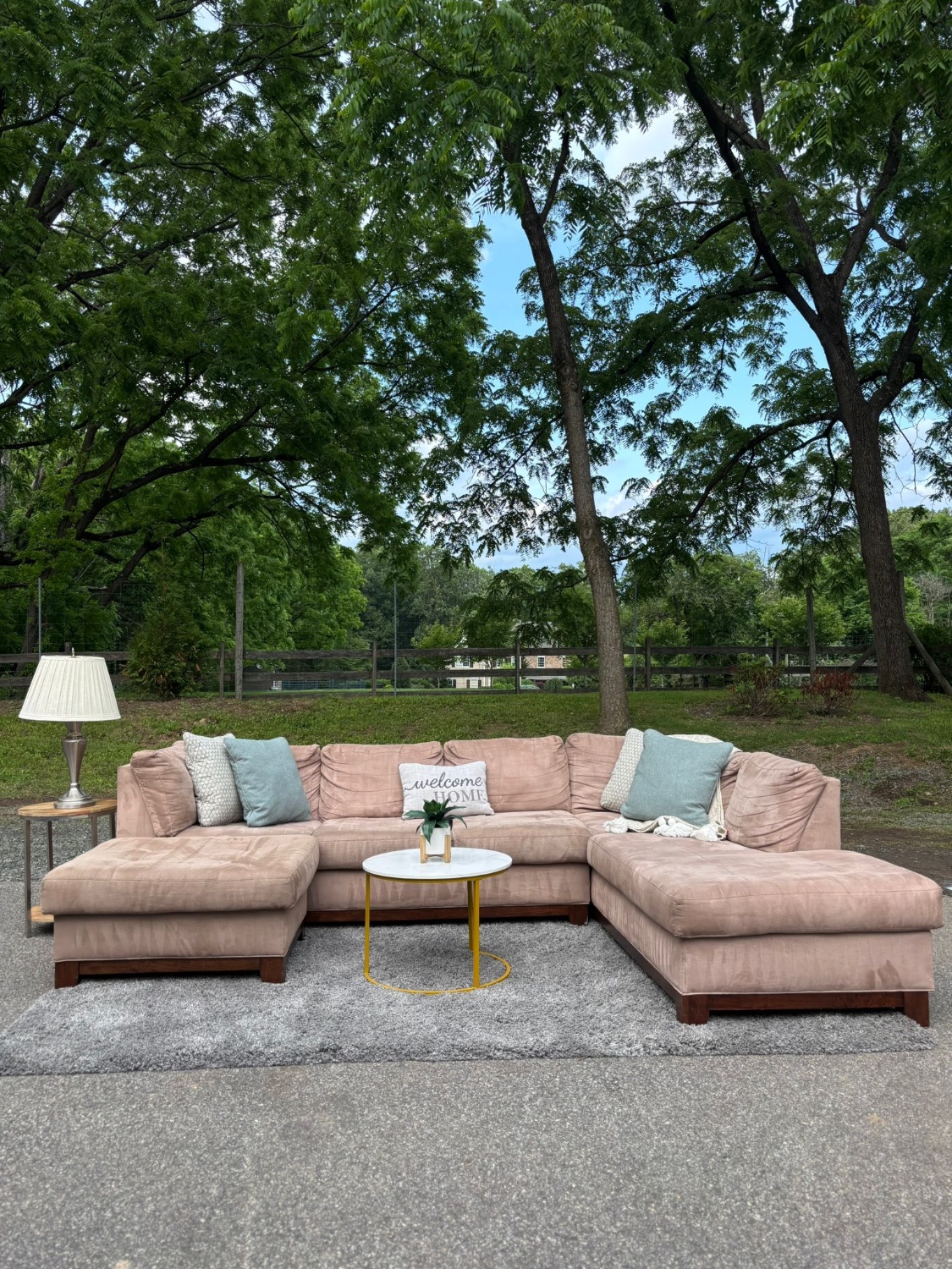 Beige Sectional Couch w/ Ottoman (DELIVERY AVAILABLE) image | Ivy Store