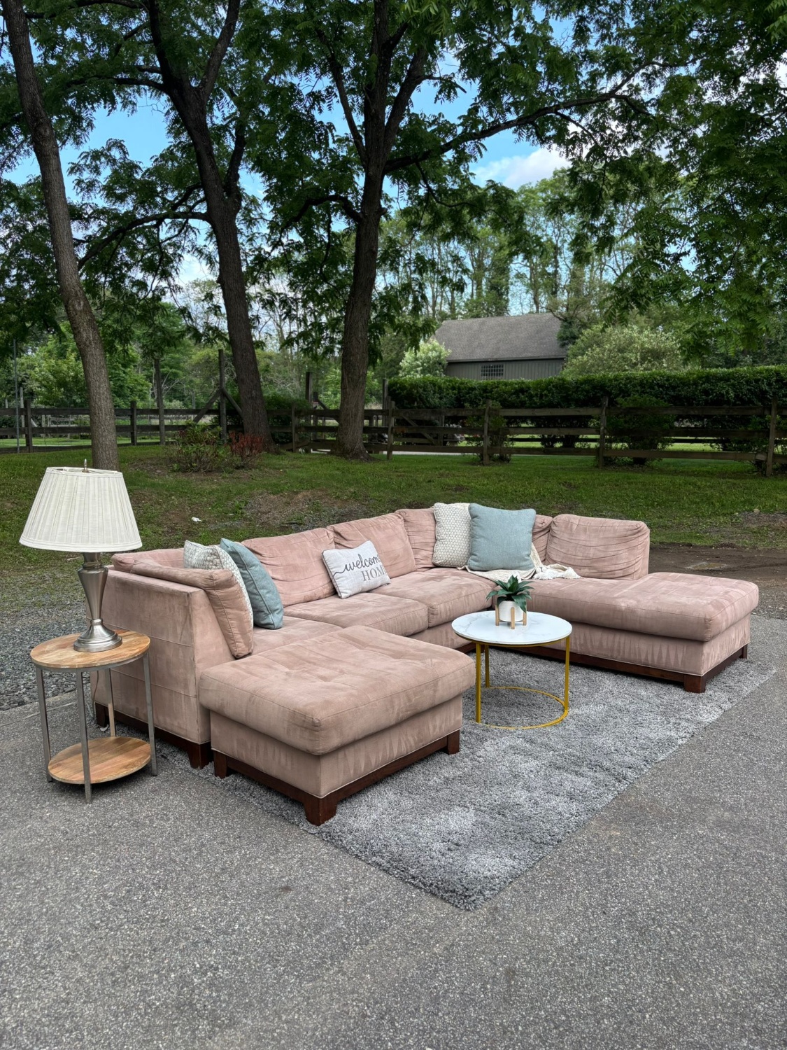 Beige Sectional Couch w/ Ottoman (DELIVERY AVAILABLE) image | Ivy Store