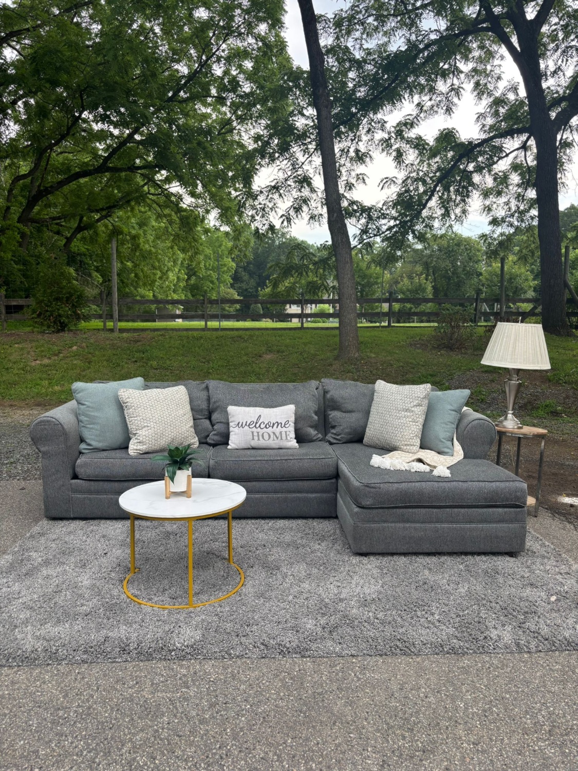 Gray Sectional Couch (DELIVERY AVAILABLE) Image #1 | Ivy Store