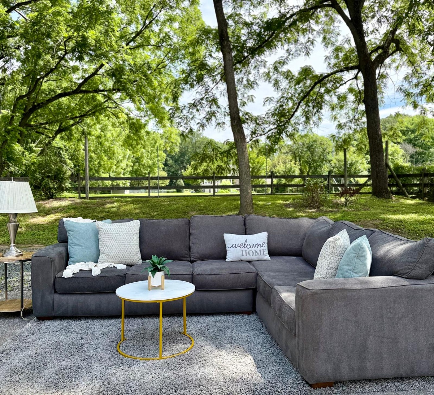 Gray Sectional Couch (DELIVERY AVAILABLE) Image #2 | Ivy Store