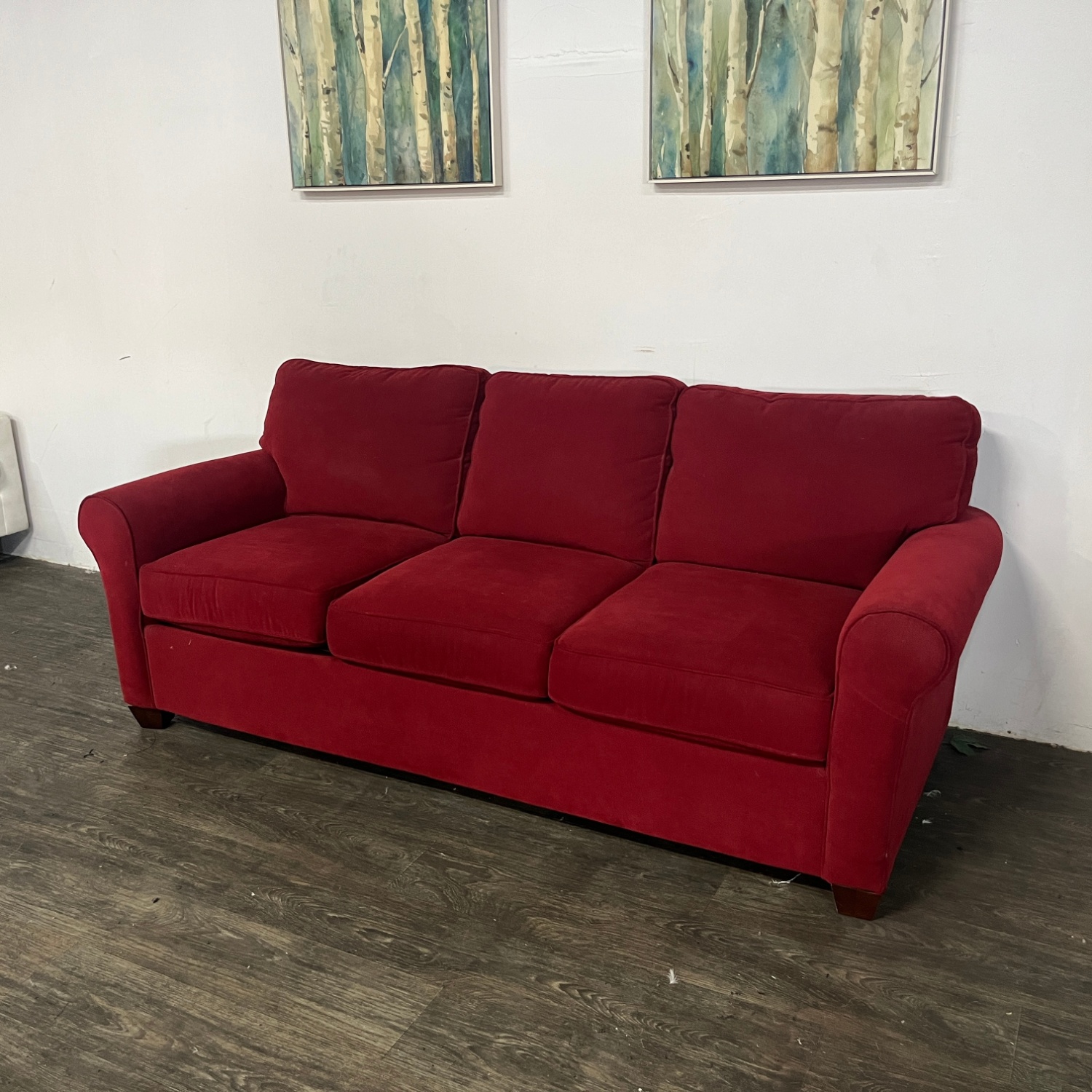 Bassett 3 Seat Sofa | Free Delivery! Image #2 | Ivy Store