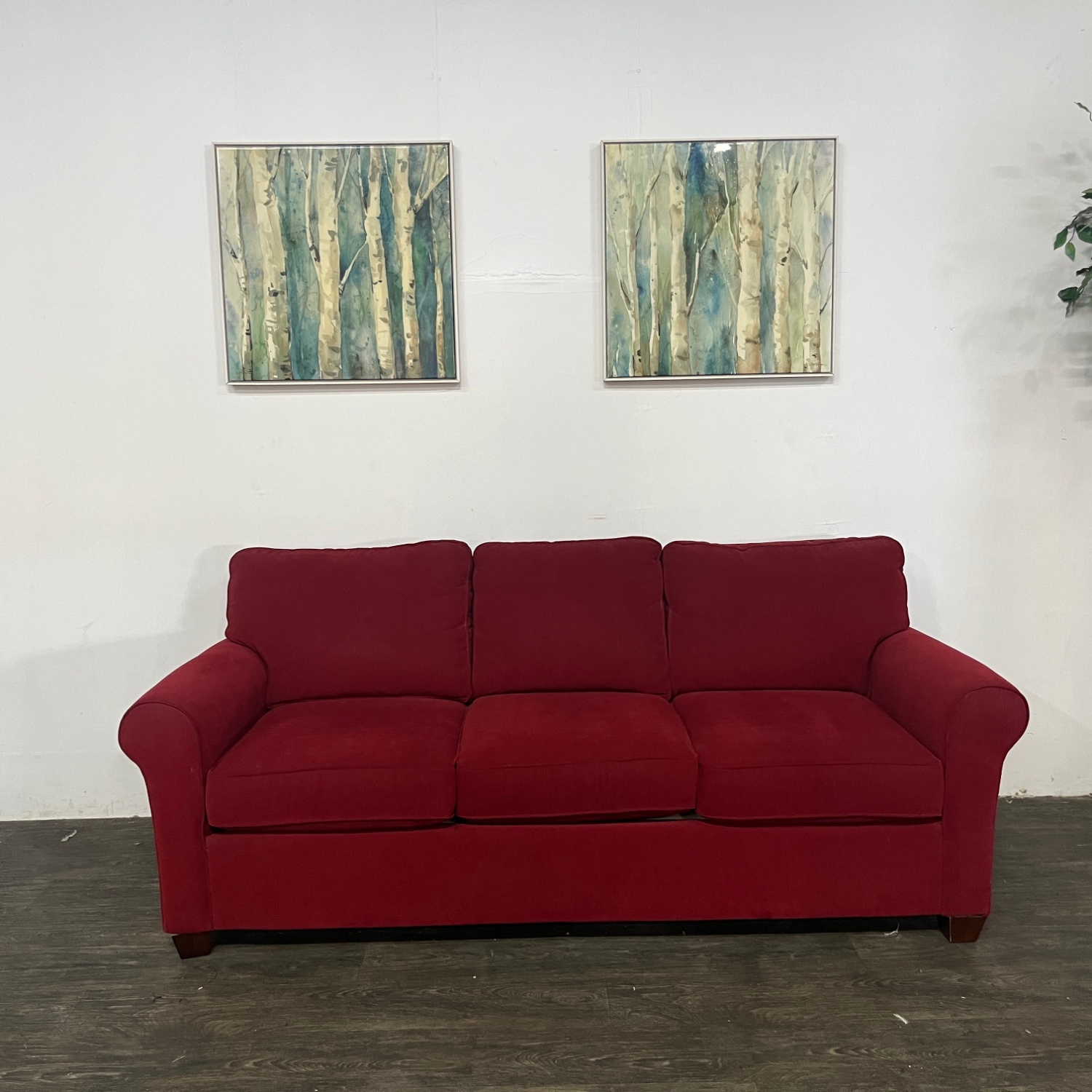 Bassett 3 Seat Sofa | Free Delivery! Image #1 | Ivy Store
