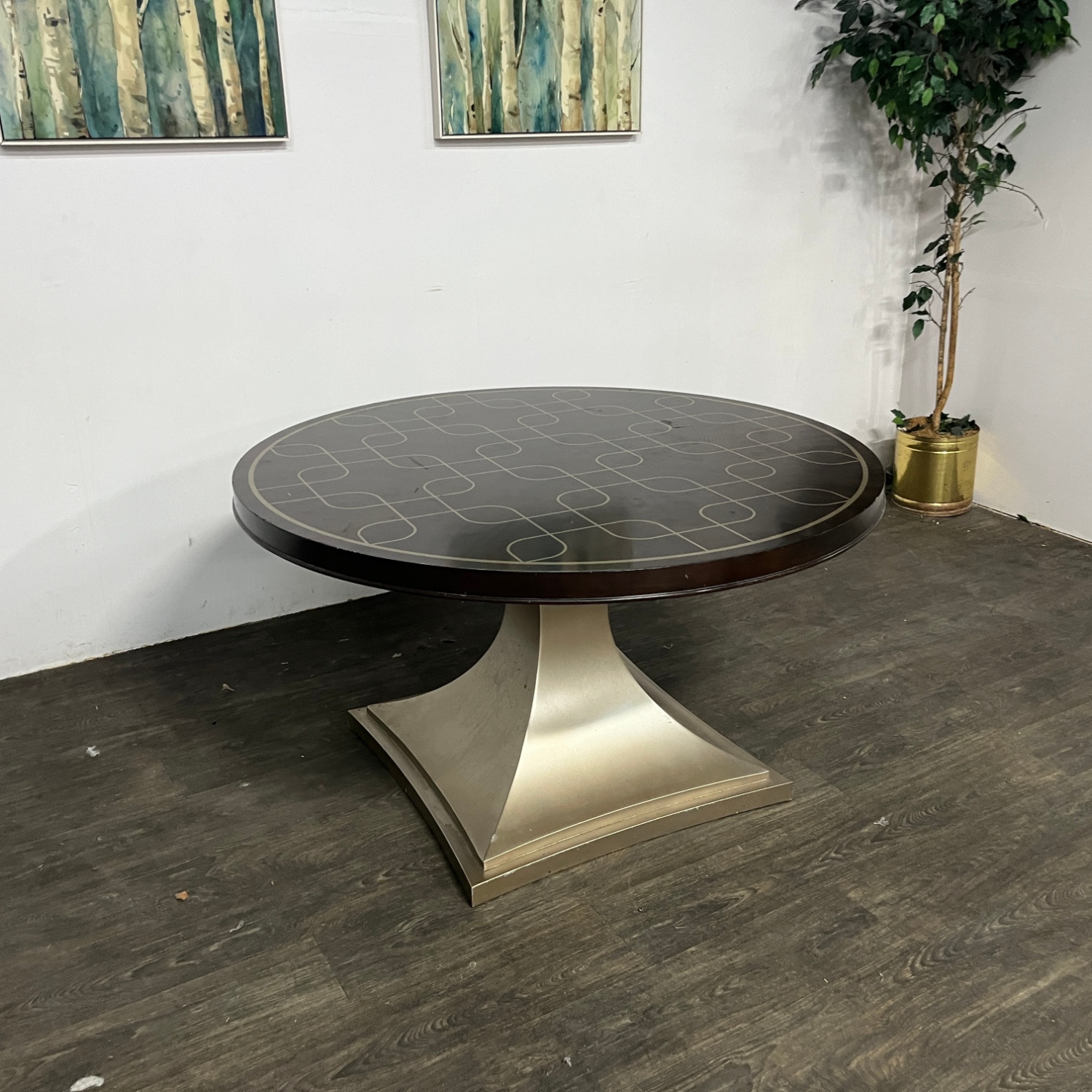 Circle Dining Table | Free Delivery! Image #2 | Ivy Store