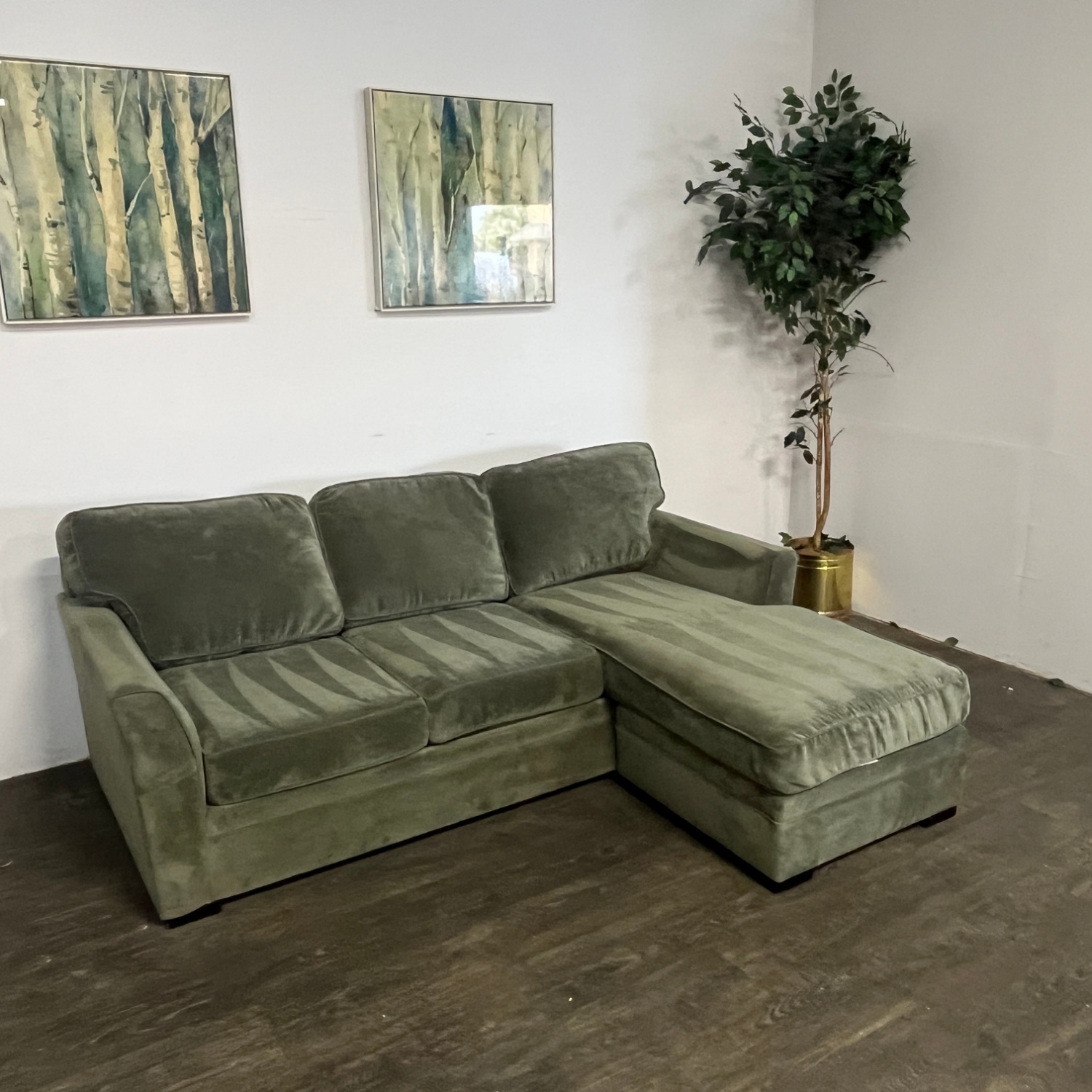 Army Green Reversible Chaise Sectional | Free Delivery! Image #1 | Ivy Store