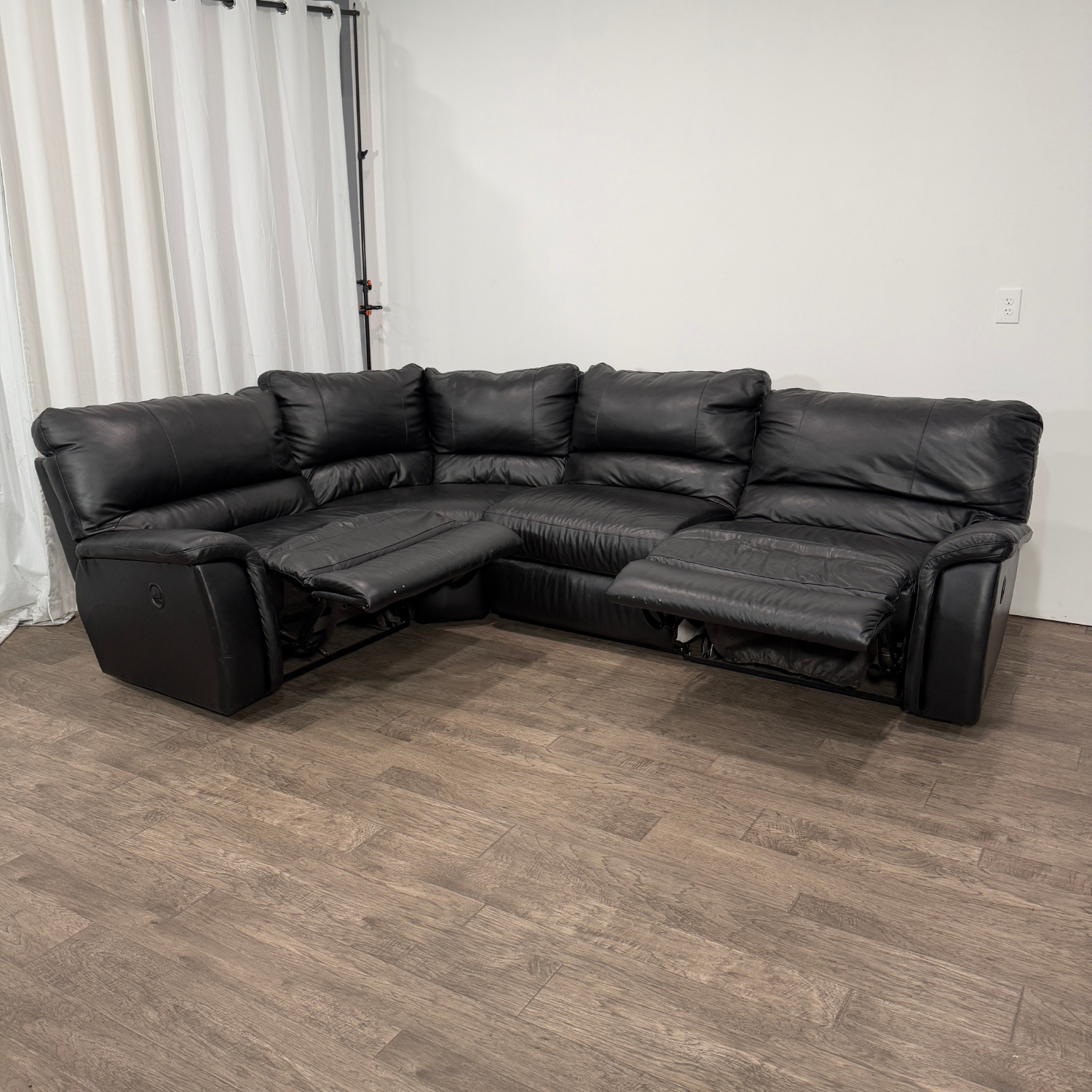 La-Z-Boy Black Leather Reclining Sectional! Image #2 | Ivy Store